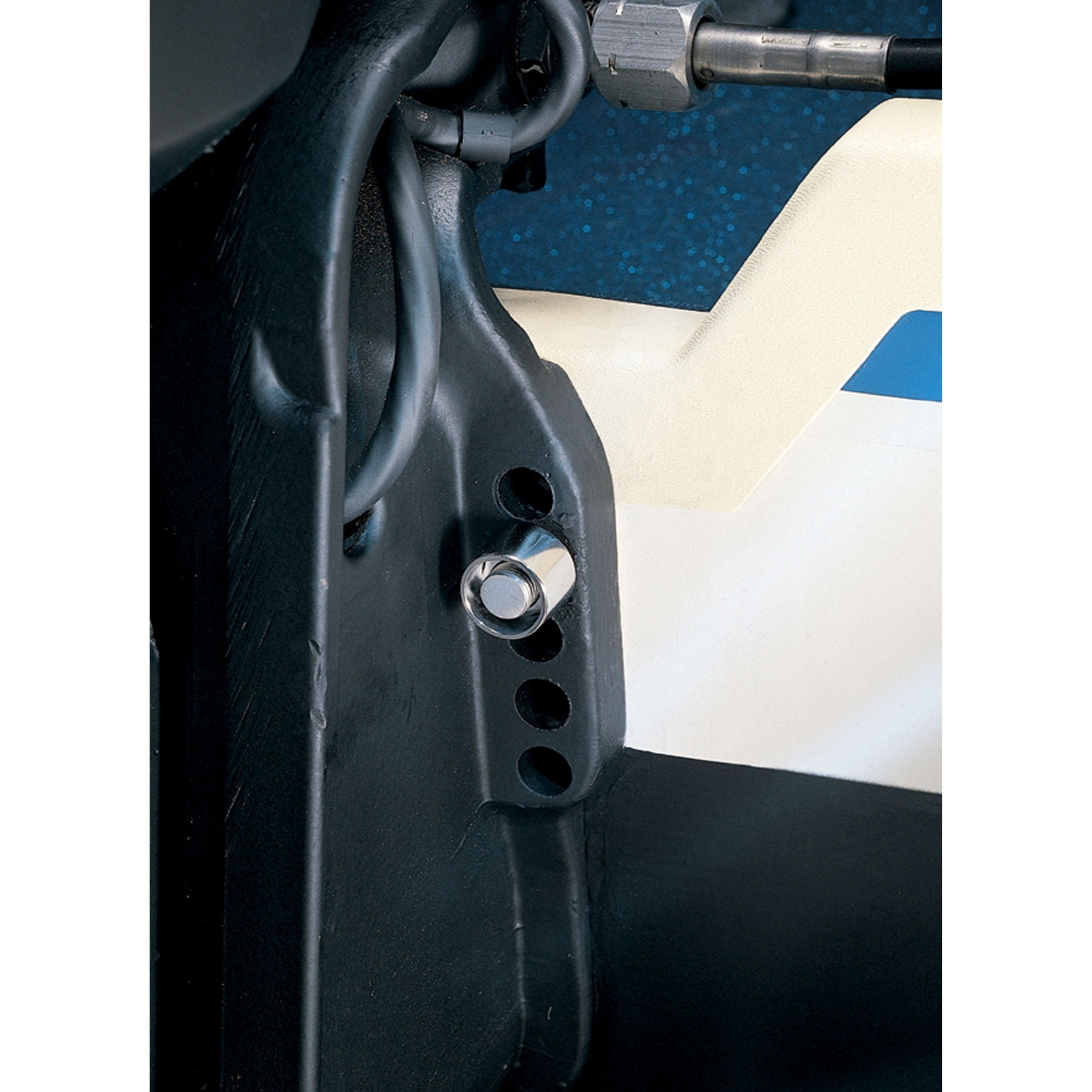 Mcgard 74036 Outboard Motor Lock For Mercury - 1/2-20 Thread Size