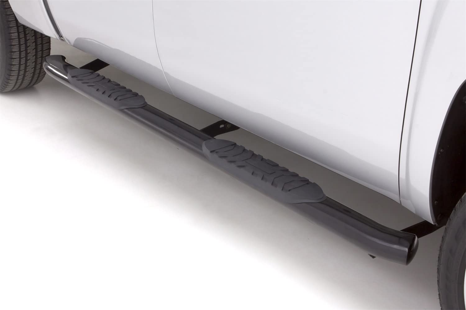 Realtruck Lund 23886008 Black Steel 5 Oval Curved Nerf Bars For 2004-2018 Nissan Titan Crew Cab