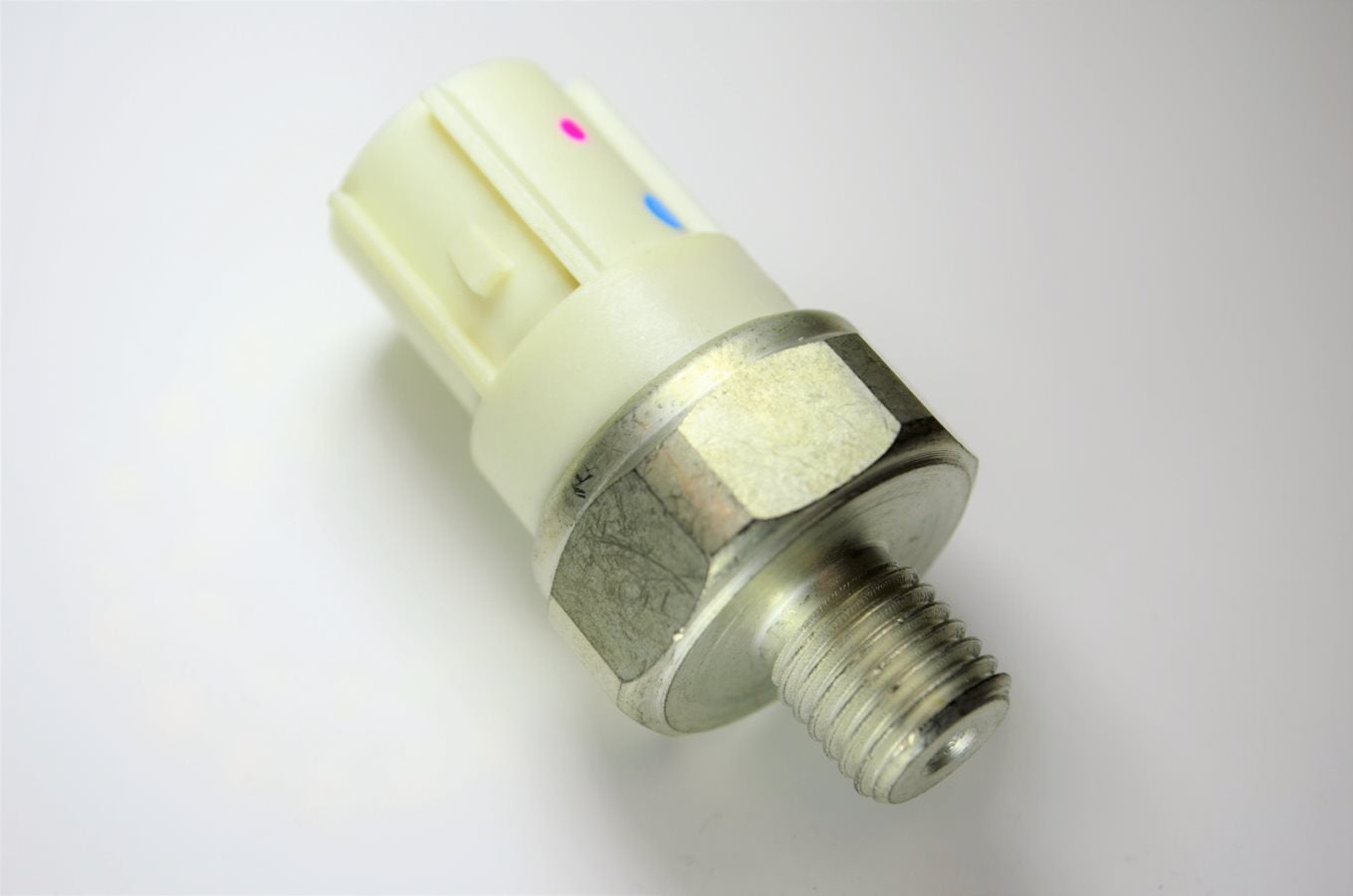 PT Auto Warehouse OPS-465 - Valve Timing Oil Pressure Switch