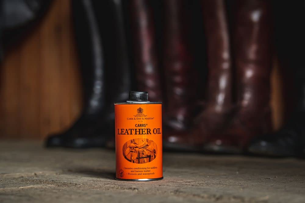 Carr & Day & Martin Leather Oil for Cars, 300ml (10.1 Fl Oz) - Color May Vary, Model 5370