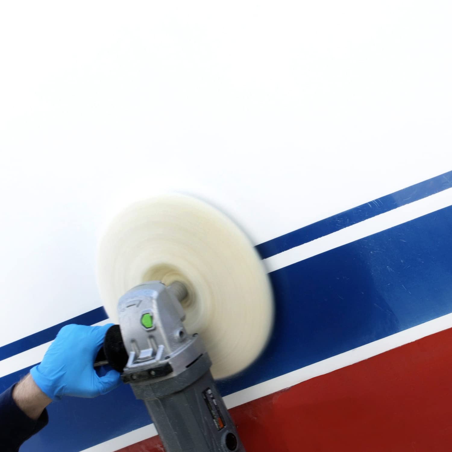 TotalBoat TotalBuff Marine Rubbing Compound - Aggressive Fast Cut Liquid Formula for Fiberglass & Paint Restoration - 1 Quart