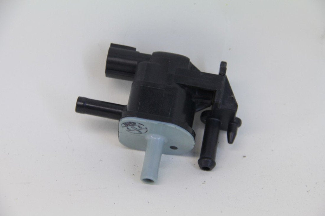 Toyota Genuine Parts - Valve, Duty Vacuum S (90910-Tc001), Regular