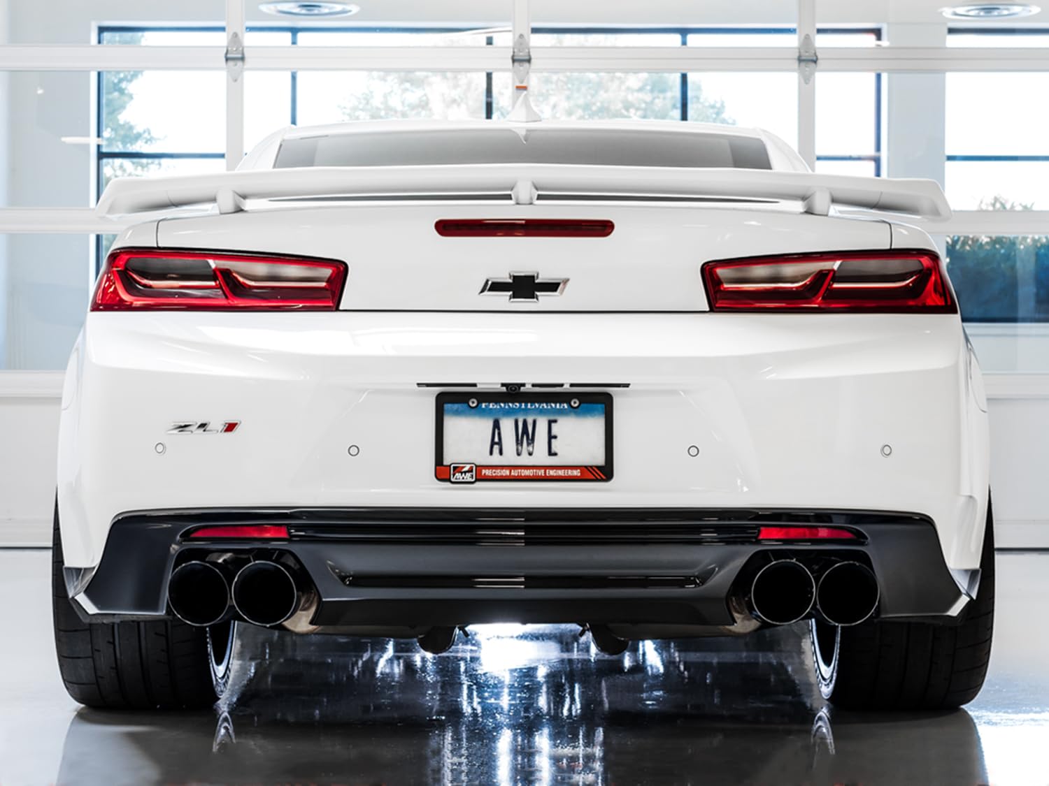 Awe Tuning 16-19 Chevrolet Camaro Ss Axle-Back Exhaust - Track Edition (Quad Diamond Black Tips) - 3020-43075