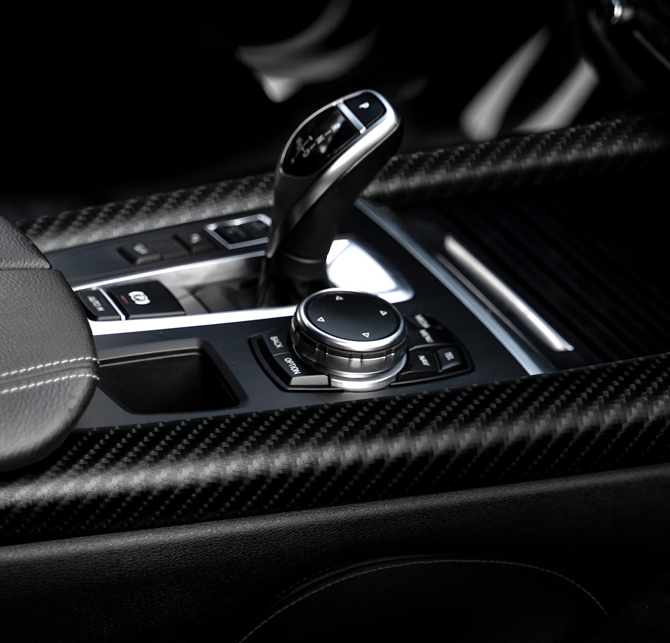 Vvivid Black True R Carbon Fiber Vinyl Wrap Roll With Air Release Technology (1 Foot By 5 Foot)