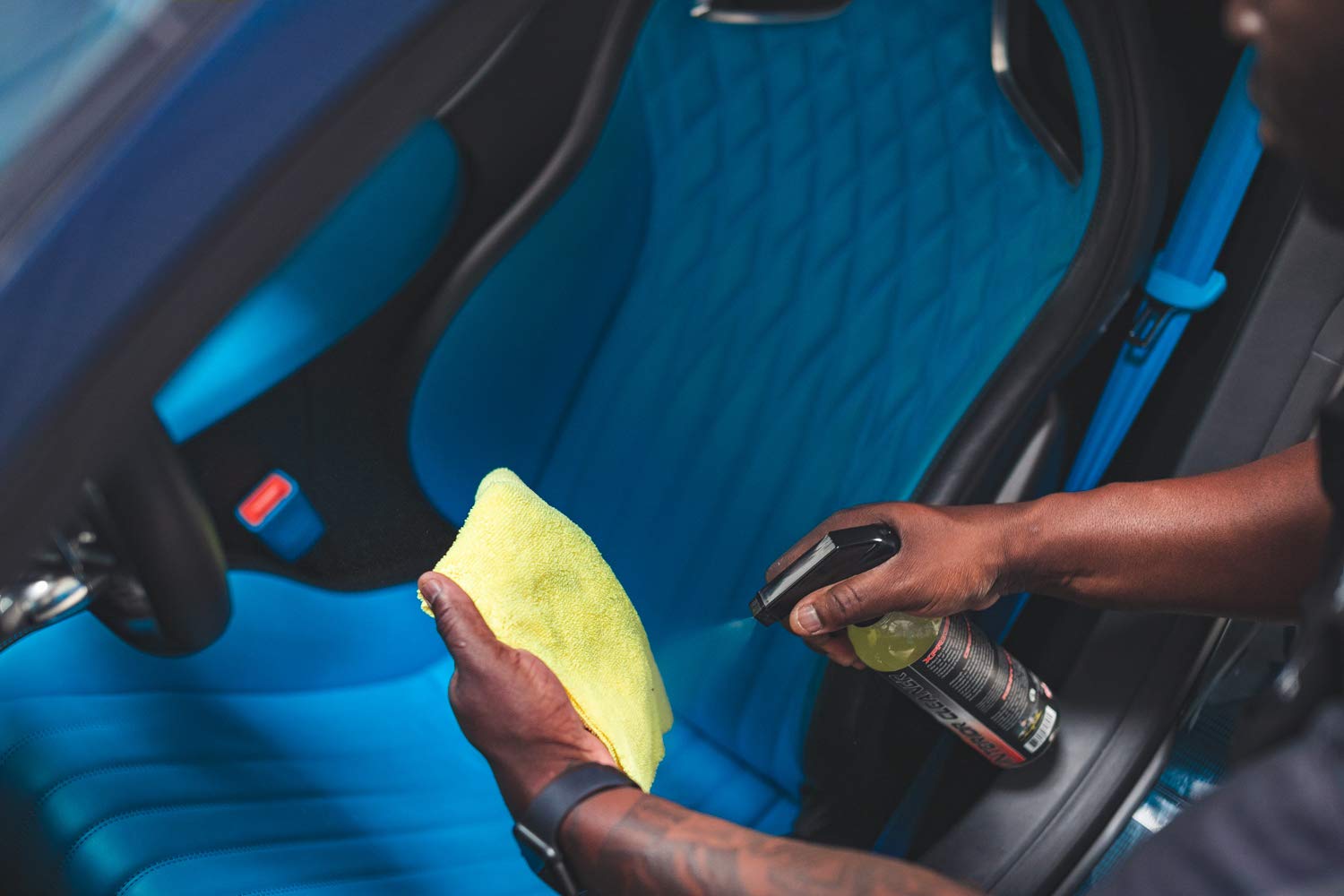 P&S Professional Detail Products - Xpress Interior Cleaner - Perfect For Safely Removing Traffic Marks, Dirt, Grease, And Oil; Works On Leather, Vinyl, And Plastic; Fresh Scent (1 Pint)