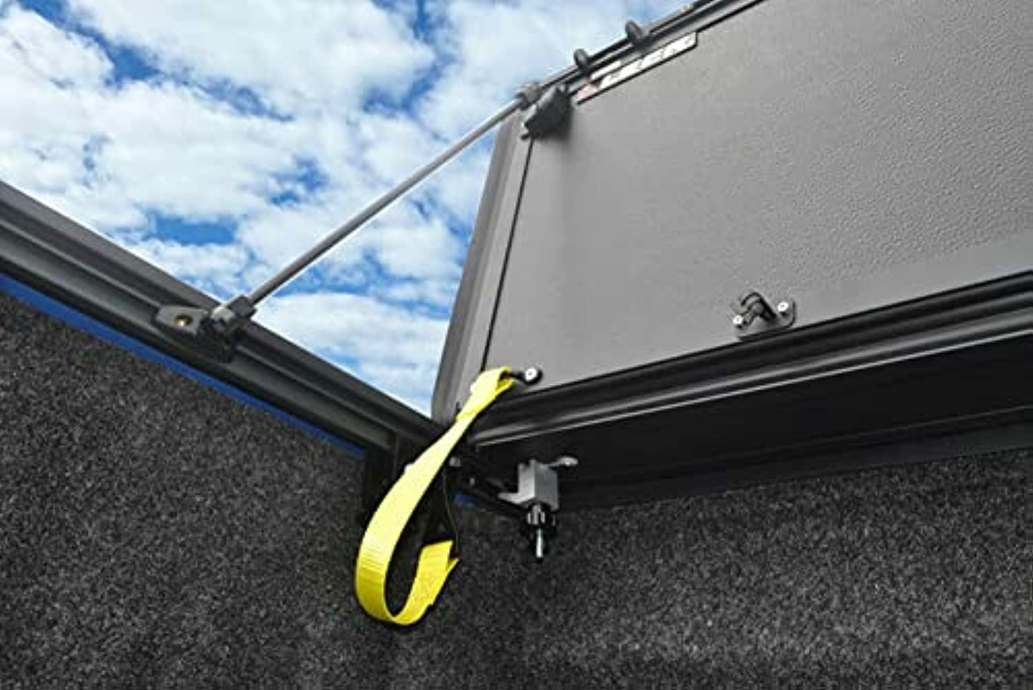 Leer Hf650M Quad-Folding Truck Bed Tonneau Cover, Fits Chevy Colorado And Gmc Canyon, Years 2015-2024, 5'2 Truck Bed, Black
