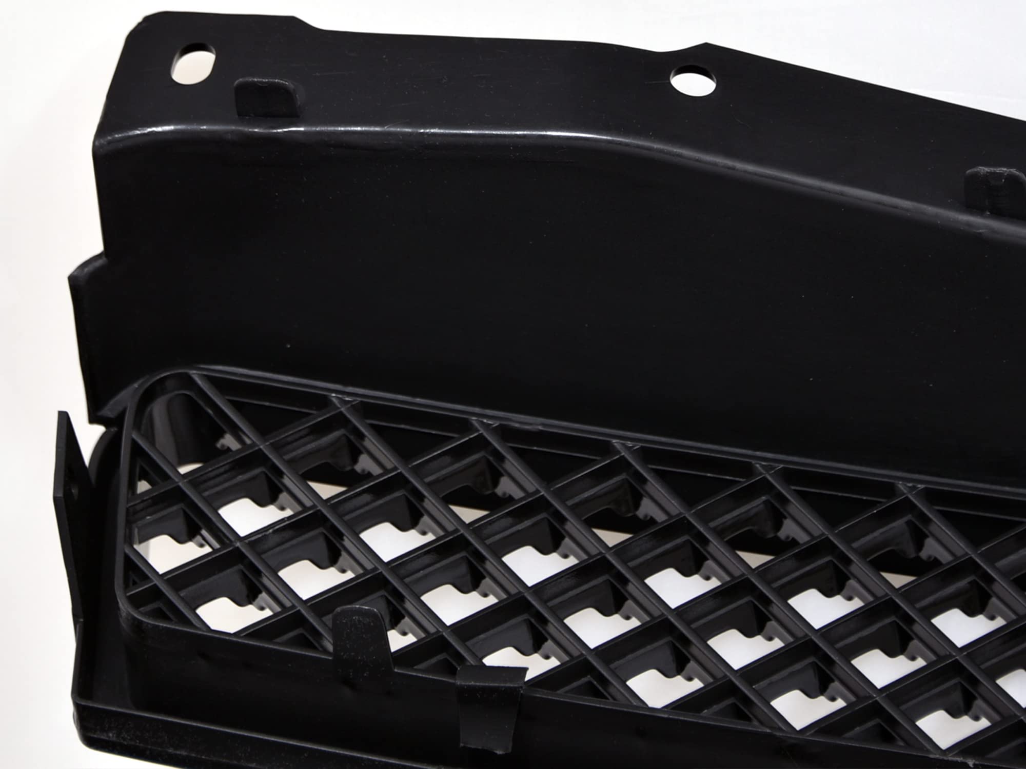 Armordillo 2007-2014 Chevy Tahoe Mesh Grille Gloss Black