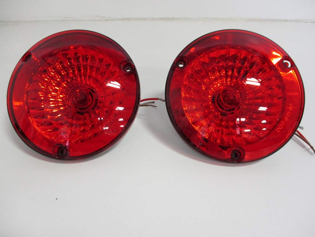 United Pacific Red Incandescent Round Stop Turn Tail Lights/Reflective Design/ 5 Inch Diameter