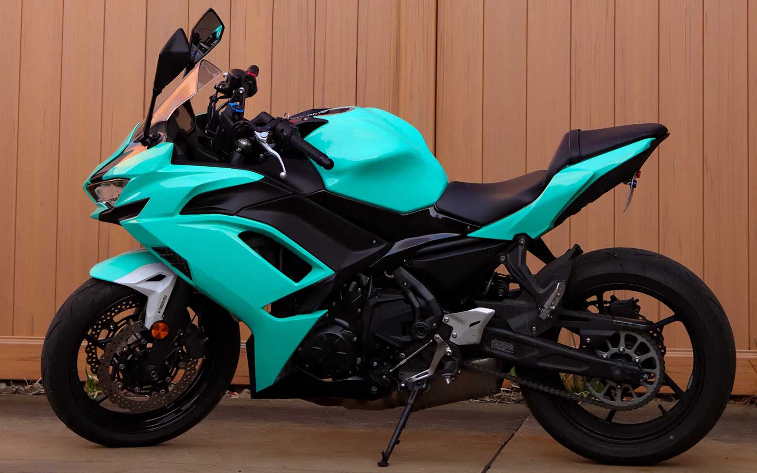 Vvivid+ Premium Vinyl Wrap Film (50Ft X 5Ft, Gloss Miami Teal)