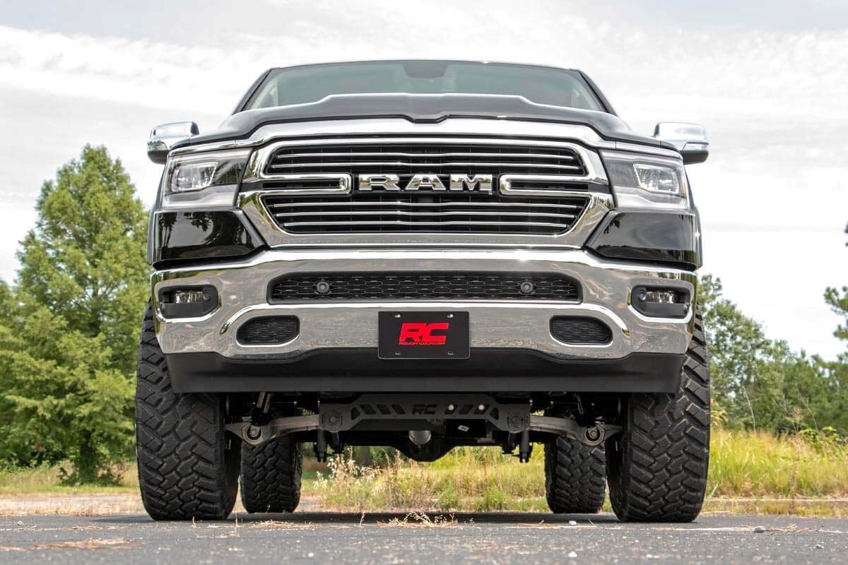 Rough Country 6' Lift Kit For 2019-2024 Ram 1500 4Wd | Oem 20' Wheels - 33430A