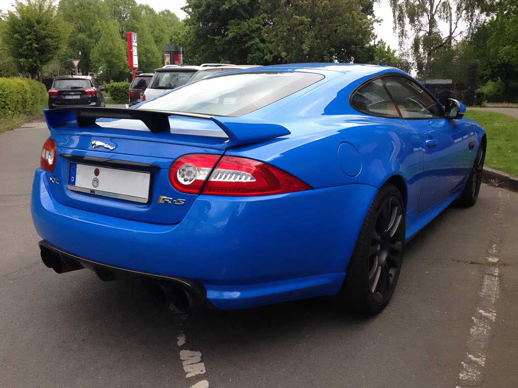 Vvivid+ Premium Vinyl Wrap Film (1.5Ft X 5Ft, Gloss Smurf Blue)