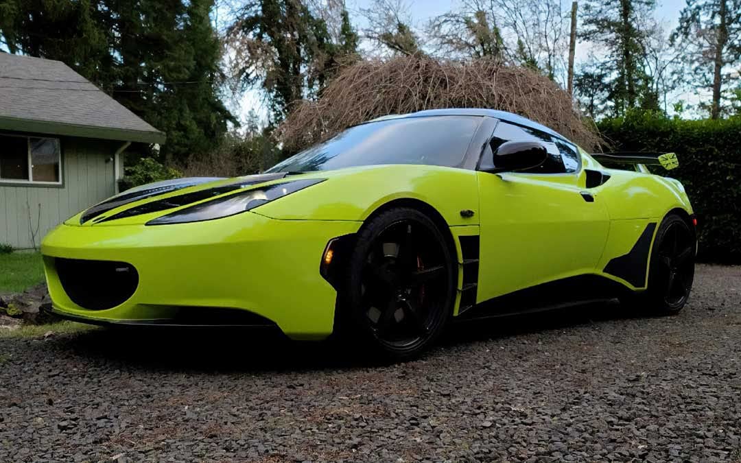 Vvivid+ Premium Vinyl Wrap Film (1/2Ft X 5Ft, Gloss Viper Lime Green)