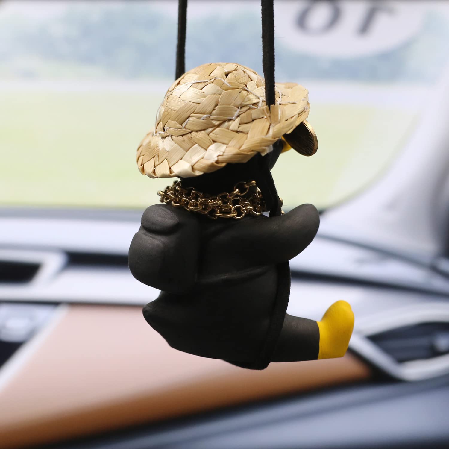 Swinging Duck Car Hanging Ornament, Cool Car Hanging Accessories for Rear View Mirror, Cute Car Pendant Swinging Sunglasses Duck