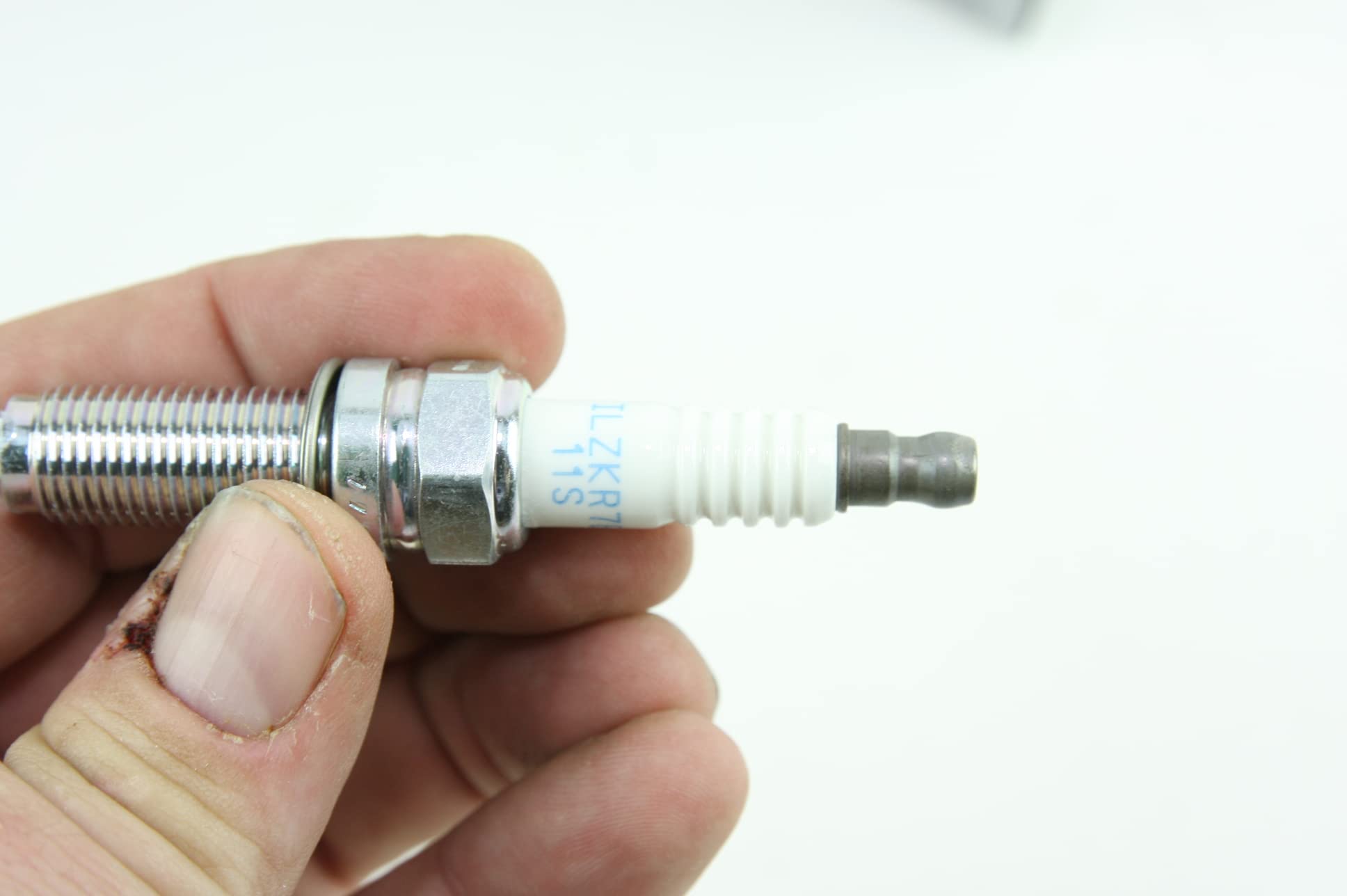 NGK Laser Iridium Spark Plug ILZKR7B-11S - 4 Pack for Honda CR-V EX 2010-2014 2.4L/2354cc