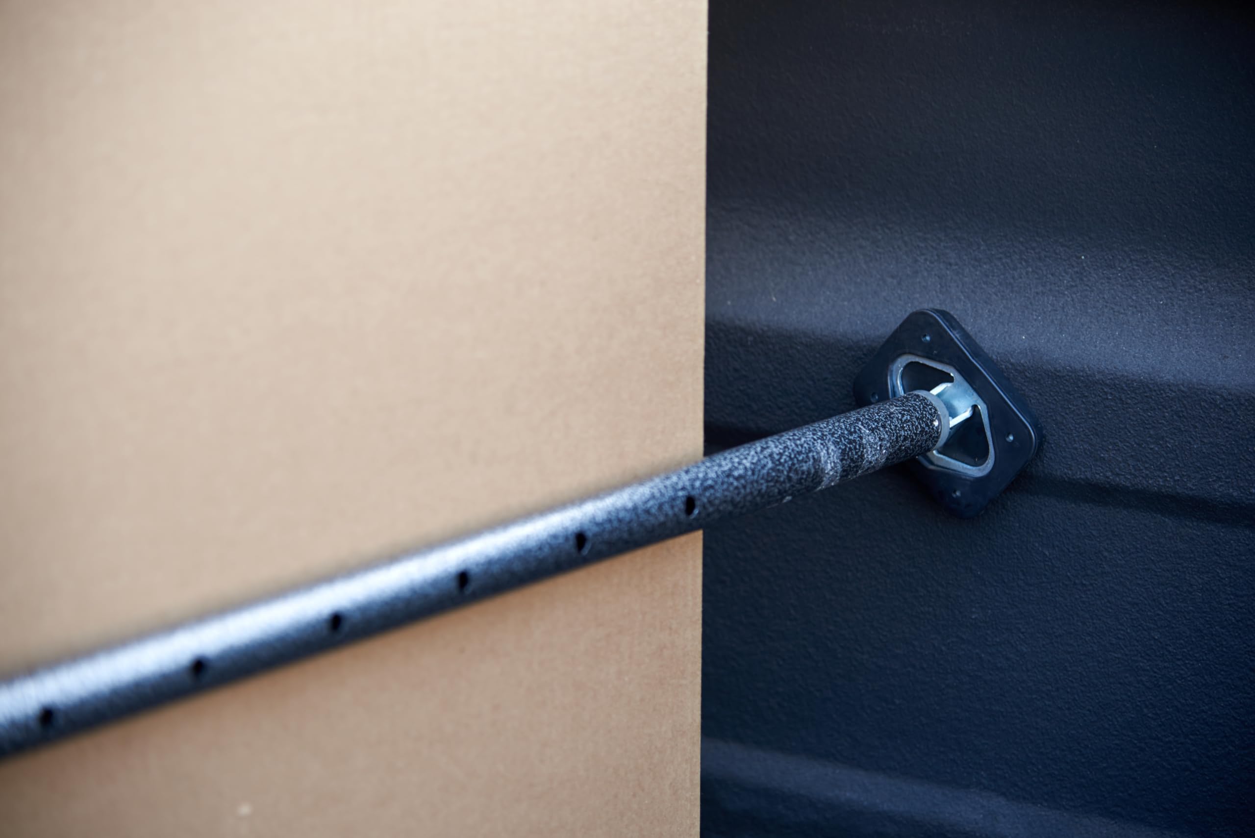 Keeper 05056 Telescoping Cargo Bar