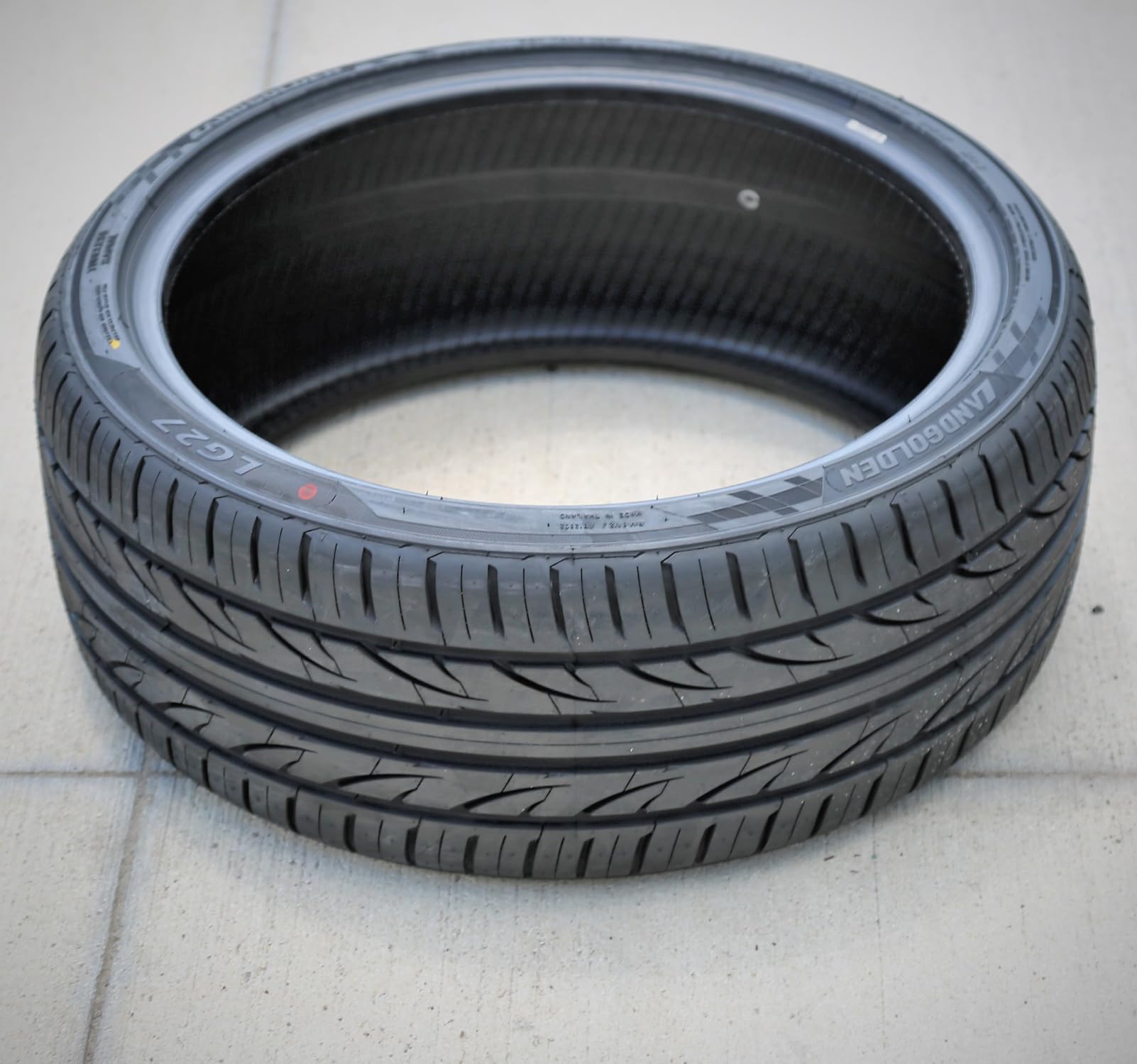 Landgolden Lg27 All-Season Passenger Car High Performance Radial Tire-225/35R20 225/35Zr20 225/35/20 225/35-20 93W Load Range Xl