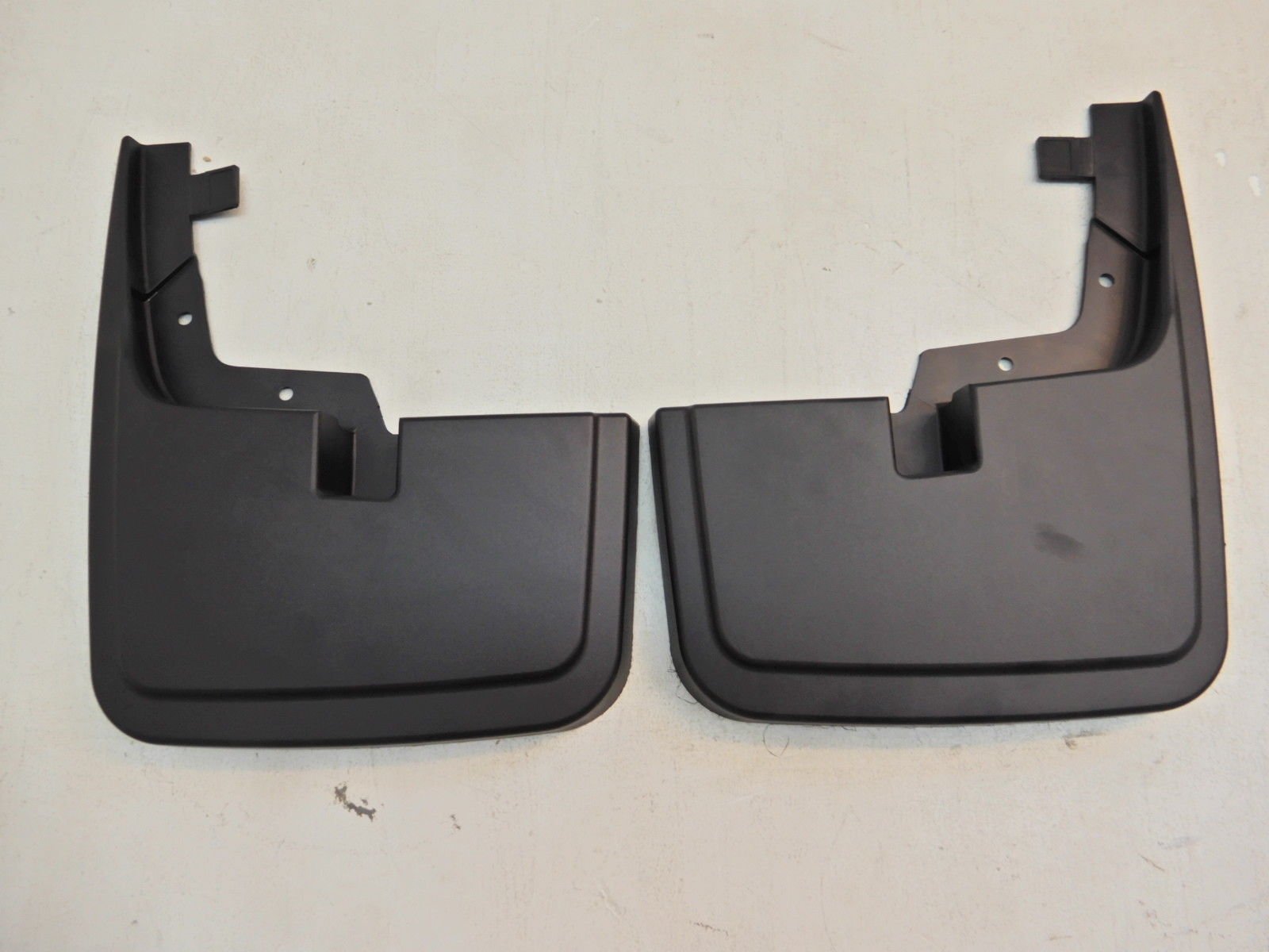 Ford Genuine Fl3Z-16A550-Aa Splash Guard