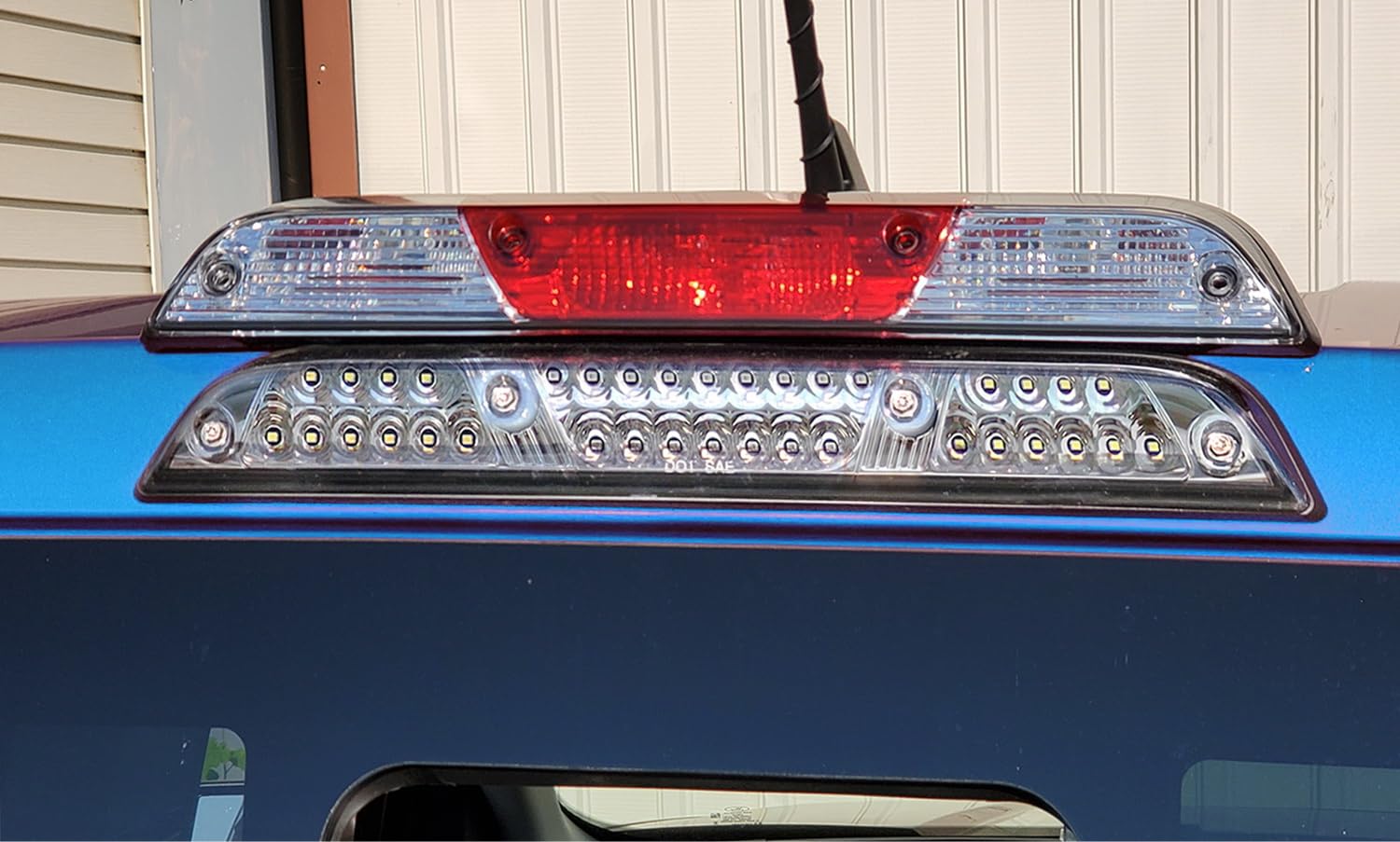 Ijdmtoy Clear Lens W/Chrome Reflector Full Led High Mount Third Brake Lamp W/ F1 Strobe Flash Feature Compatible With Ford 2015-