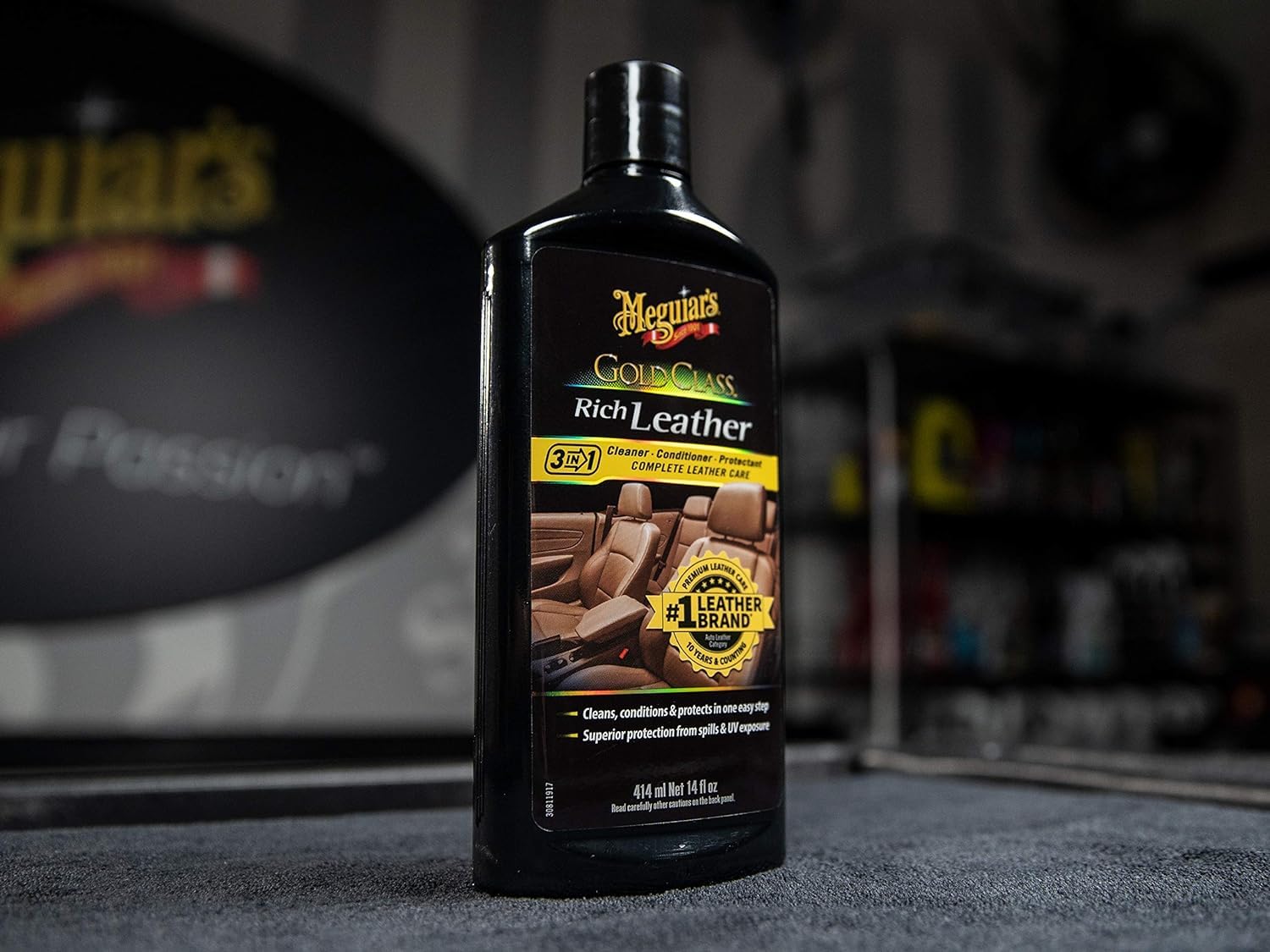 Meguiar's Gold Class Rich Leather Lotion - Cleans, Conditions & Protects - 14 Oz Bottle