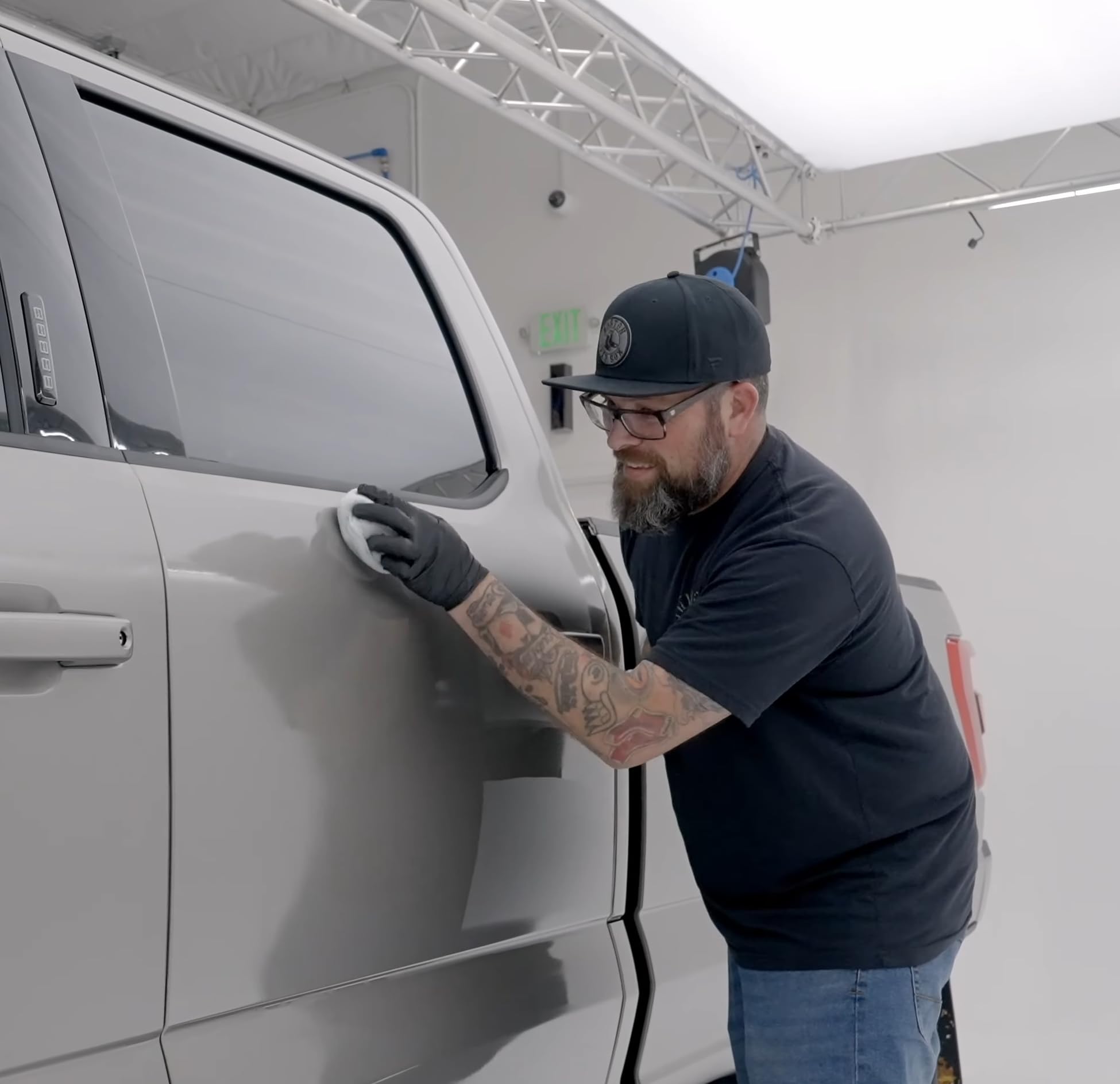 Gtechniq - Halo V2 - Flexible Paint, Ppf, And Vinyl Protection; Safe For All Types Of Wraps/Ppf: Gloss, Satin, And Matte Finishes, Plus Self-Healing - 50Ml