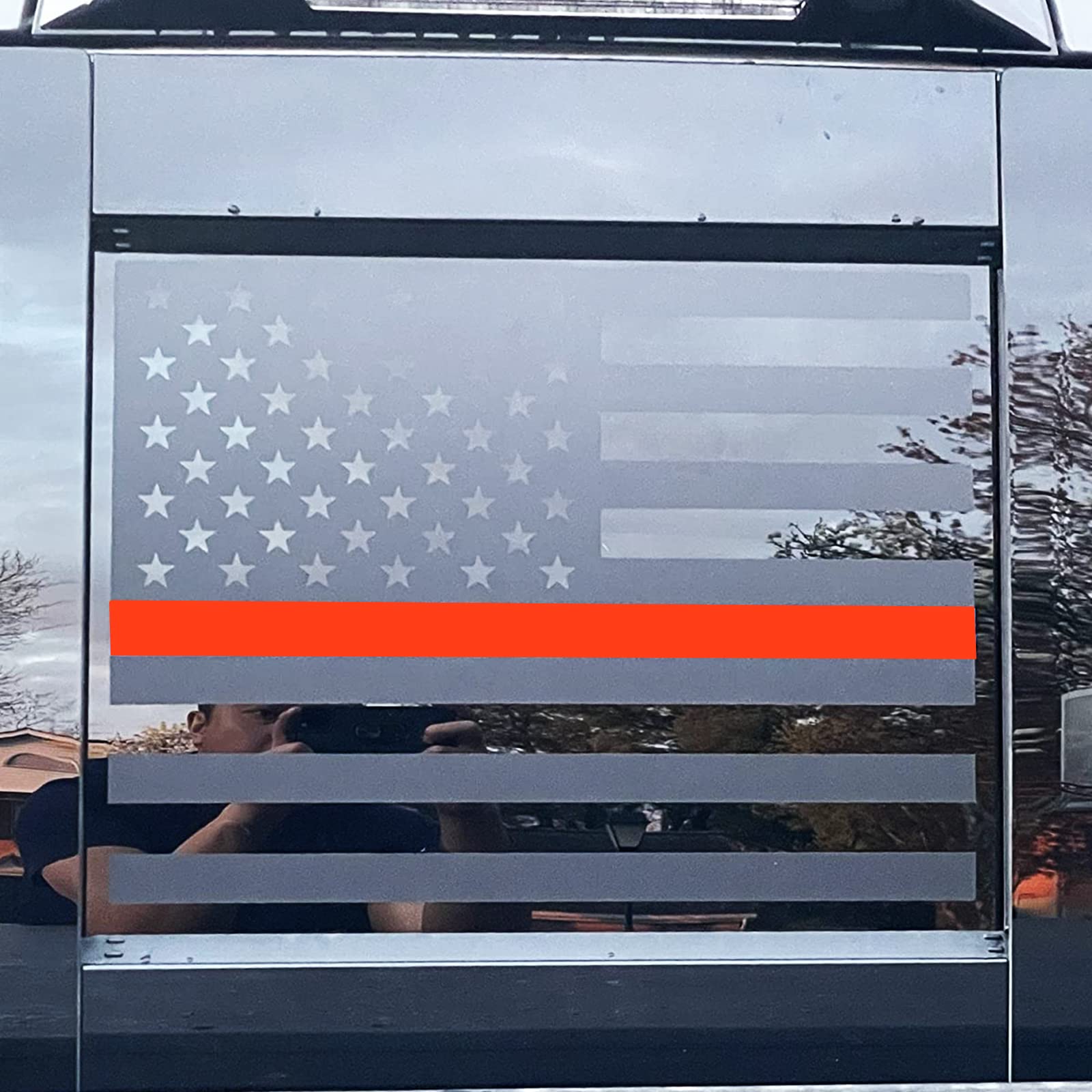 Xinghe For 2019-2025 Chevy Silverado Gmc Sierra, Rear Middle Window Red Line American Flag Decals, American Flag Center Window D