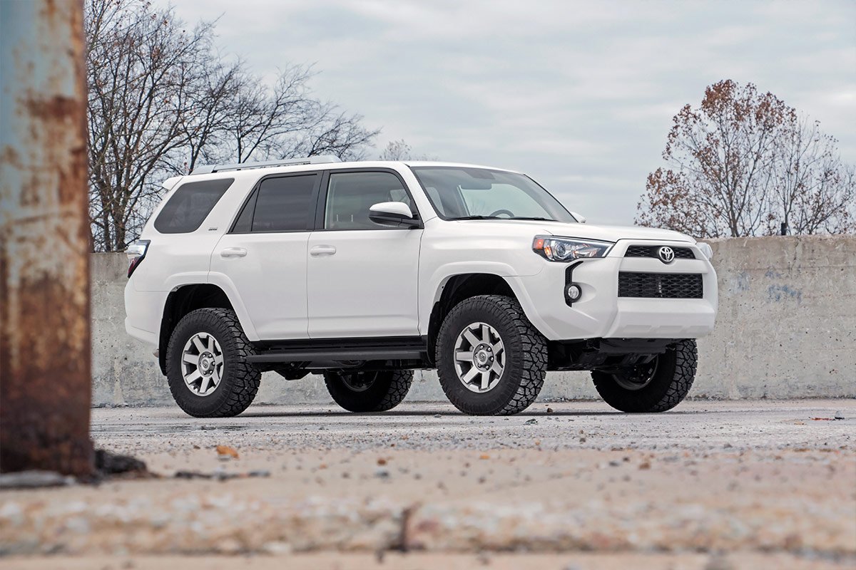 Rough Country 3' Lift Kit W/N3 Struts & Coils For 03-09 4Runner/07-14 Fj - 76031