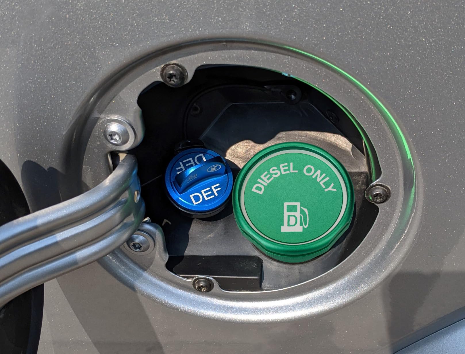 JOJOY LUX Diesel Fuel Cap - Magnetic Green Aluminum Replacement for 2019-2024 Ram 1500 2500 3500 - Durable Automotive Accessory