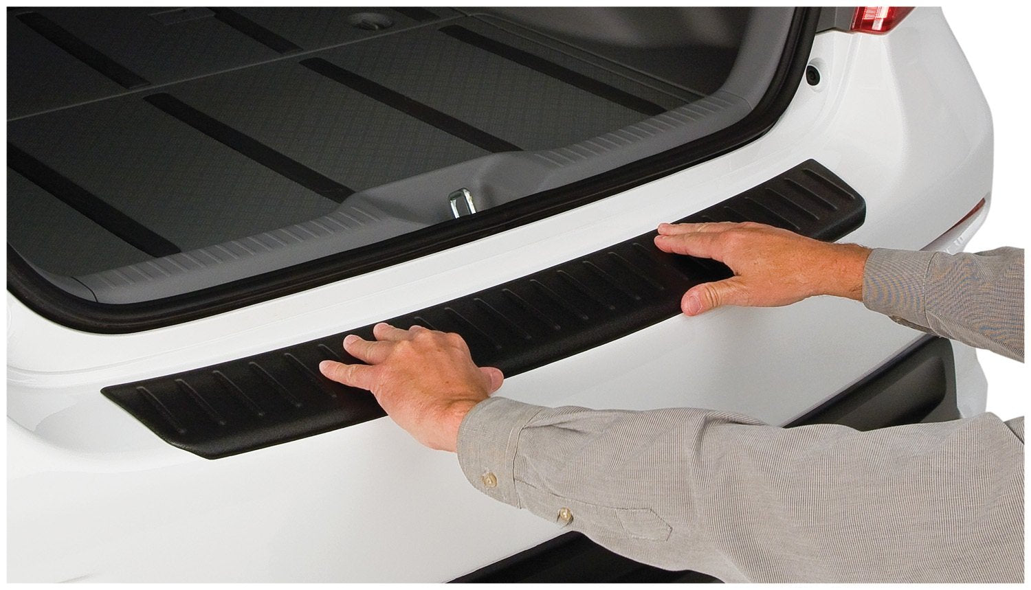Auto Ventshade [Avs Bumper/Protection | Fits 2007-2011 Toyota Camry, 1 Pc. | Black - 34009