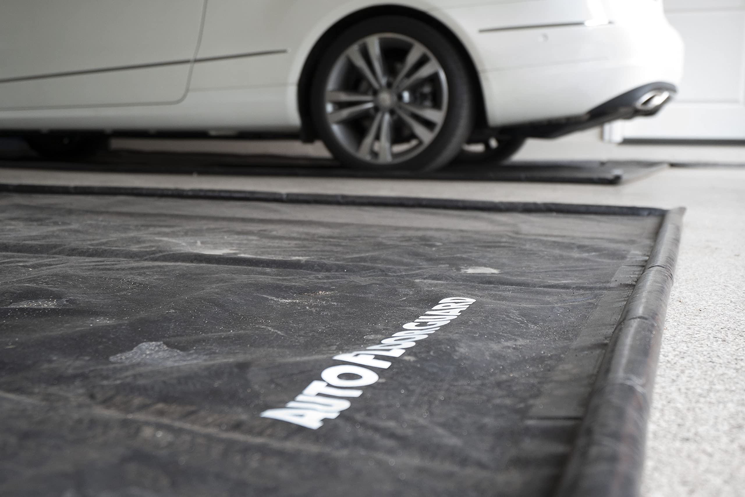 Autofloorguard Afg8520 8.5’X20’ Suv & Truck Heavy Duty Garage Floor Mat For Under Truck For Rain, Ice, And Mud W/ Stay-Put Corner And Telescoping Squeegee