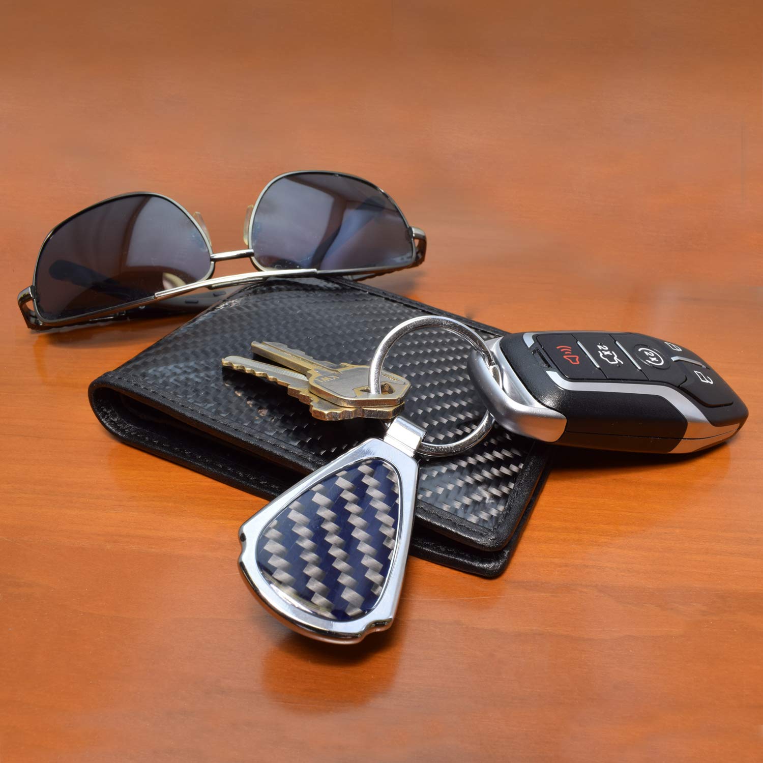 Ipick Image For Chevrolet Corvette C8 Stingray Real Black Carbon Fiber Chrome Metal Teardrop Key Chain Keychain, Official Licens