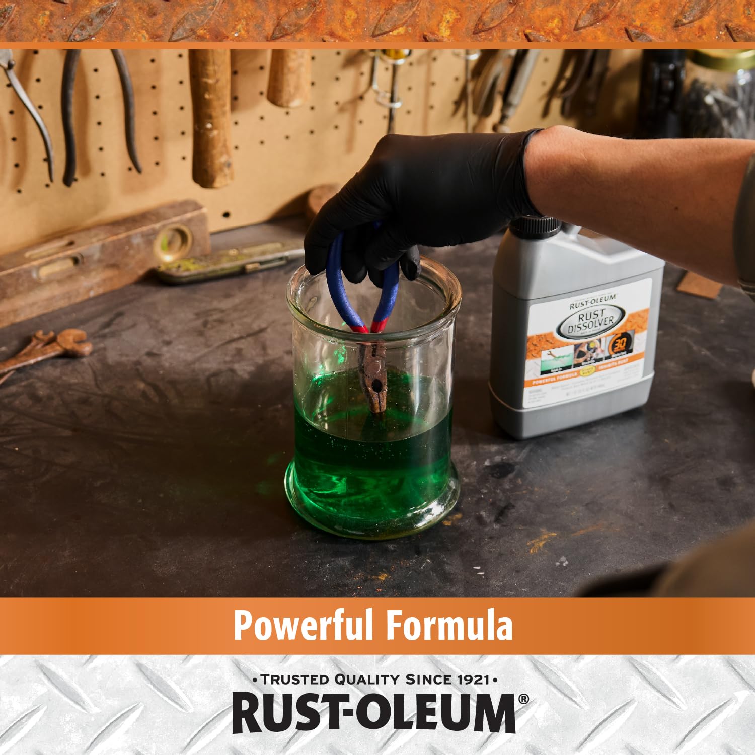 Rust-Oleum Rust Dissolver Soak & Bath - Heavy-Duty Corrosion Remover, 32 Fl Oz, for Metal Tools, Cars, Bikes, Grills, Firearms