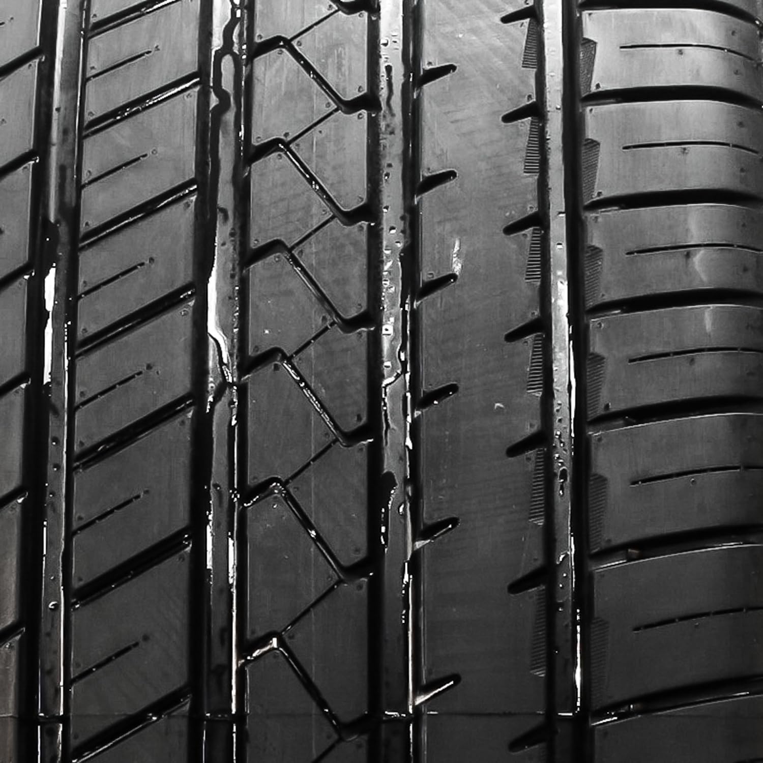 Lionhart Lh-Five P295/40R21 111W