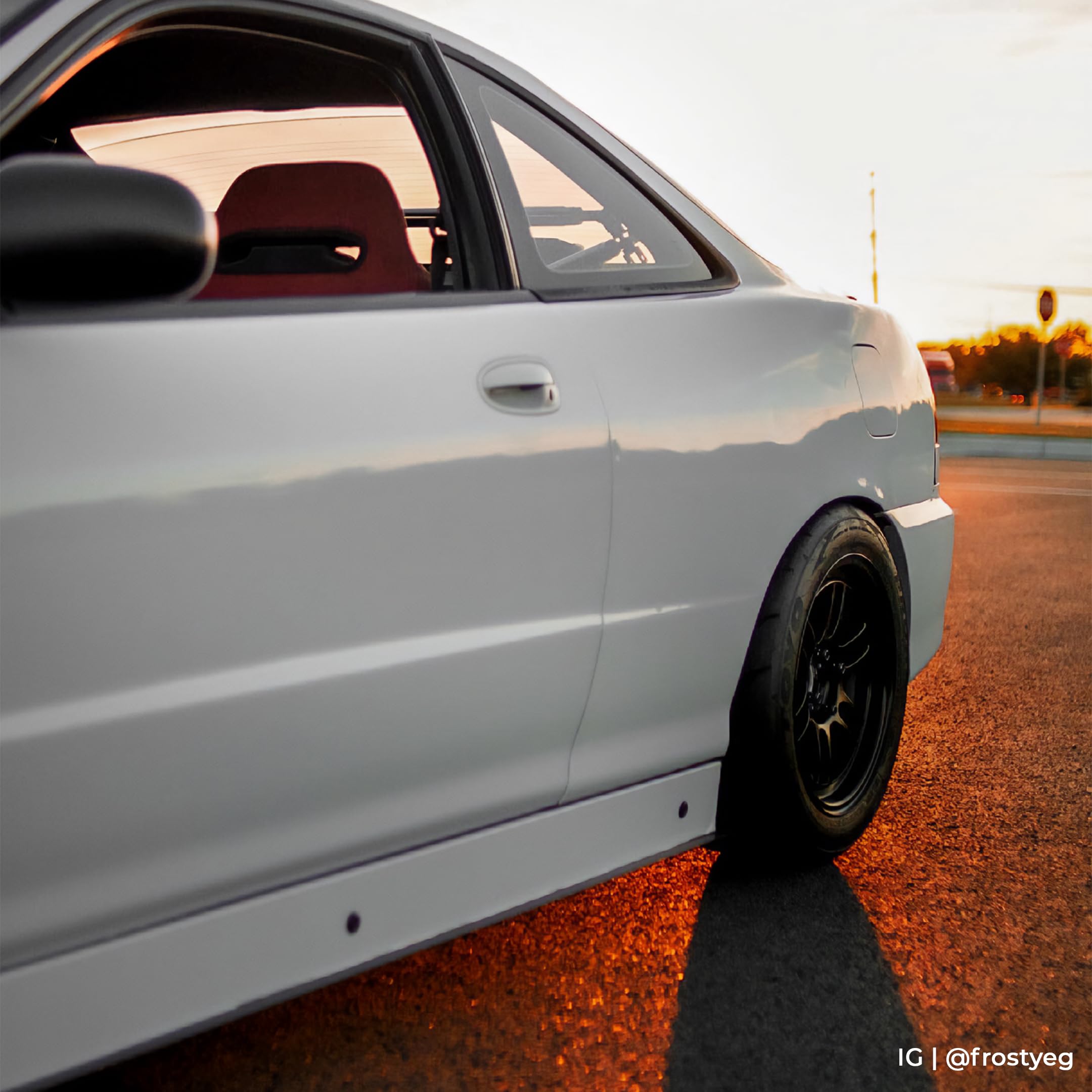 Vvivid White High Gloss Realistic Paint-Like Microfinish Vinyl Wrap Roll Xpo Air Release Technology (75Ft X 5Ft)