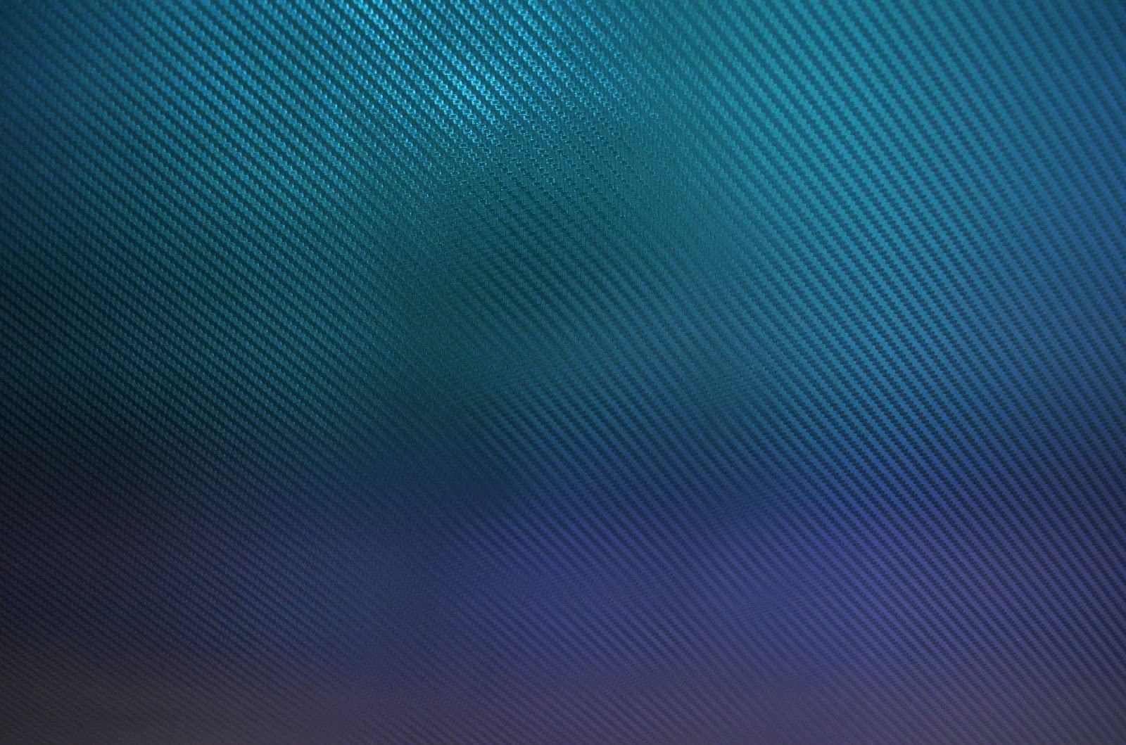 Vvivid® Xpo Purple To Blue Chameleon Carbon Fiber Vinyl Wrap Roll W/Air-Release Technology (1Ft X 5Ft)