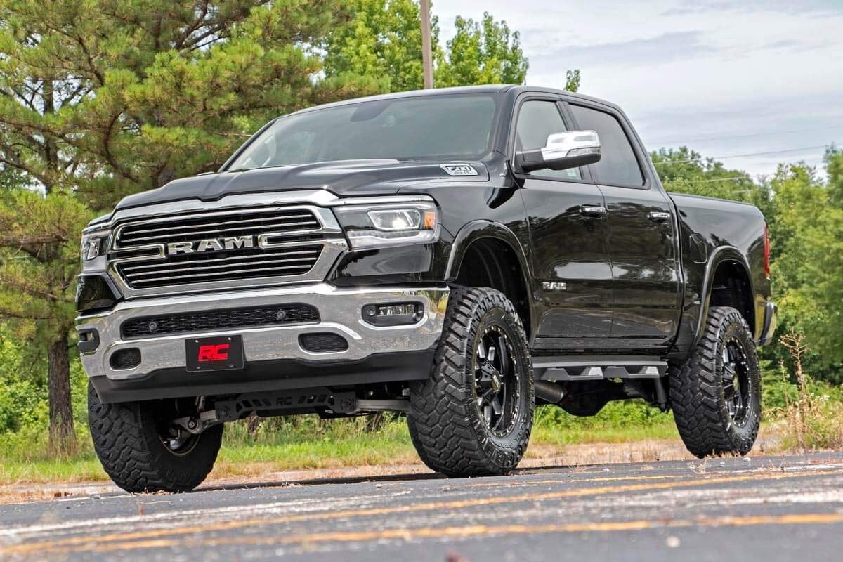 Rough Country 6' Lift Kit For 2019-2024 Ram 1500 4Wd | Oem 20' Wheels - 33430A