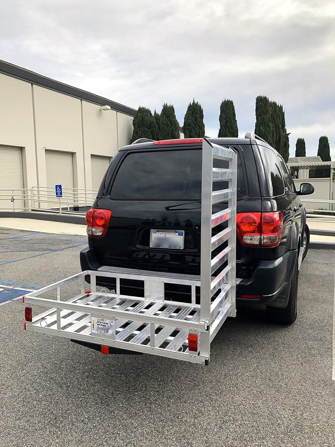 Maxxhaul 50945 50 Inch X 29.5 Inch Trailer Hitch Mount Aluminum Mobility Carrier With 47 Inch Ramp And Hitch Tightener For Rv Tr