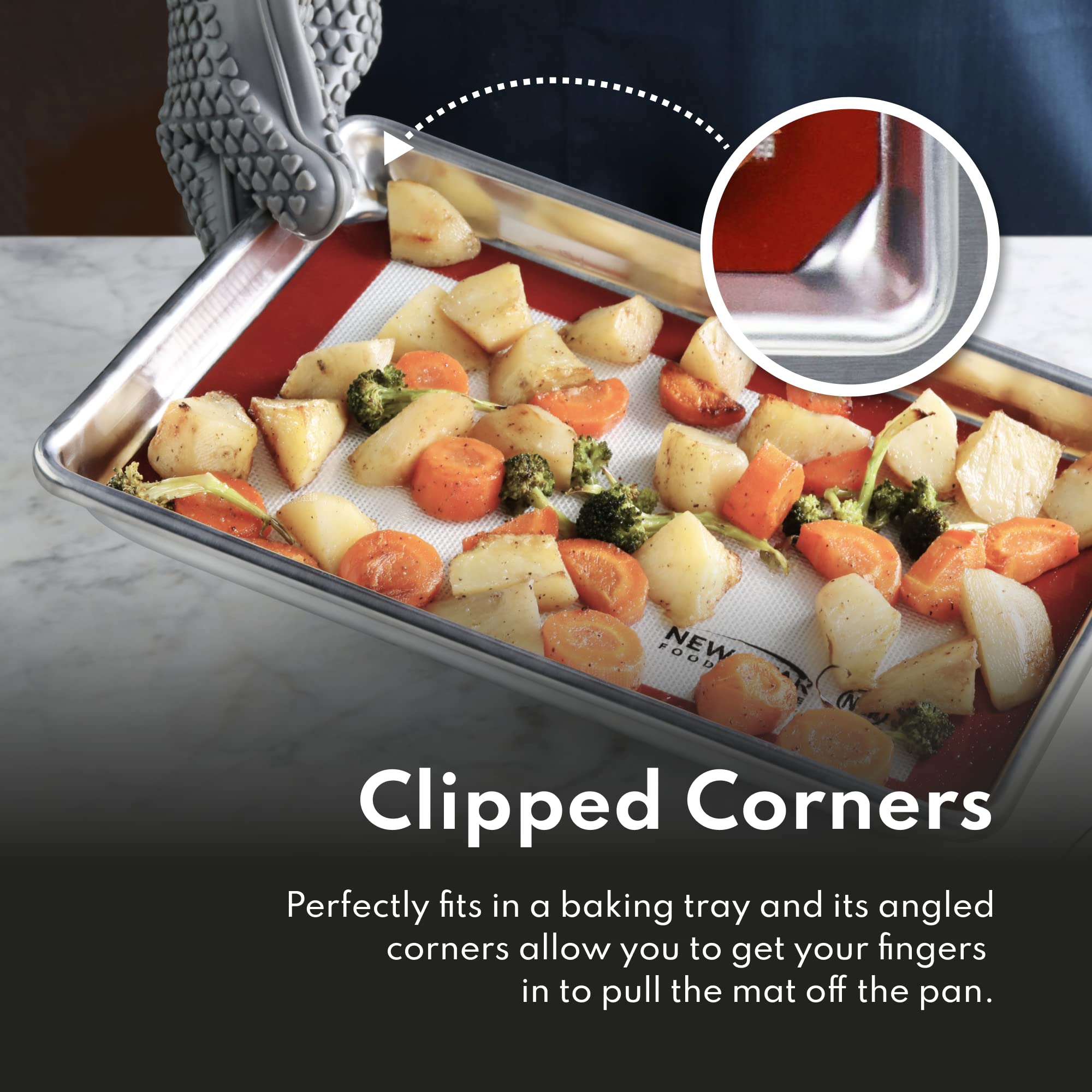 New Star Foodservice 38446 Commercial-Grade 18-Gauge Aluminum Sheet Pan/Bun Pan And Silicone Baking Mat Set, 15'' L X 21'' W X 1