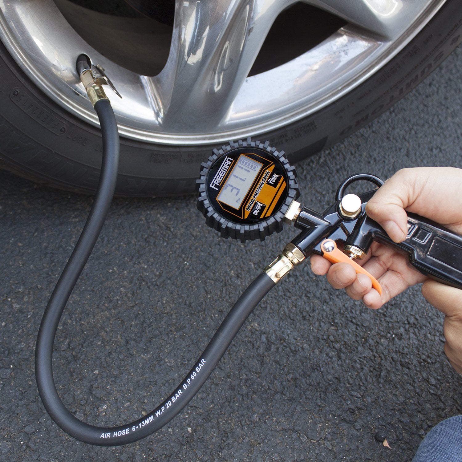 Freeman FATDTI Digital Tire Inflator with LCD Pressure Gauge, Compact Design, Accurate Readings