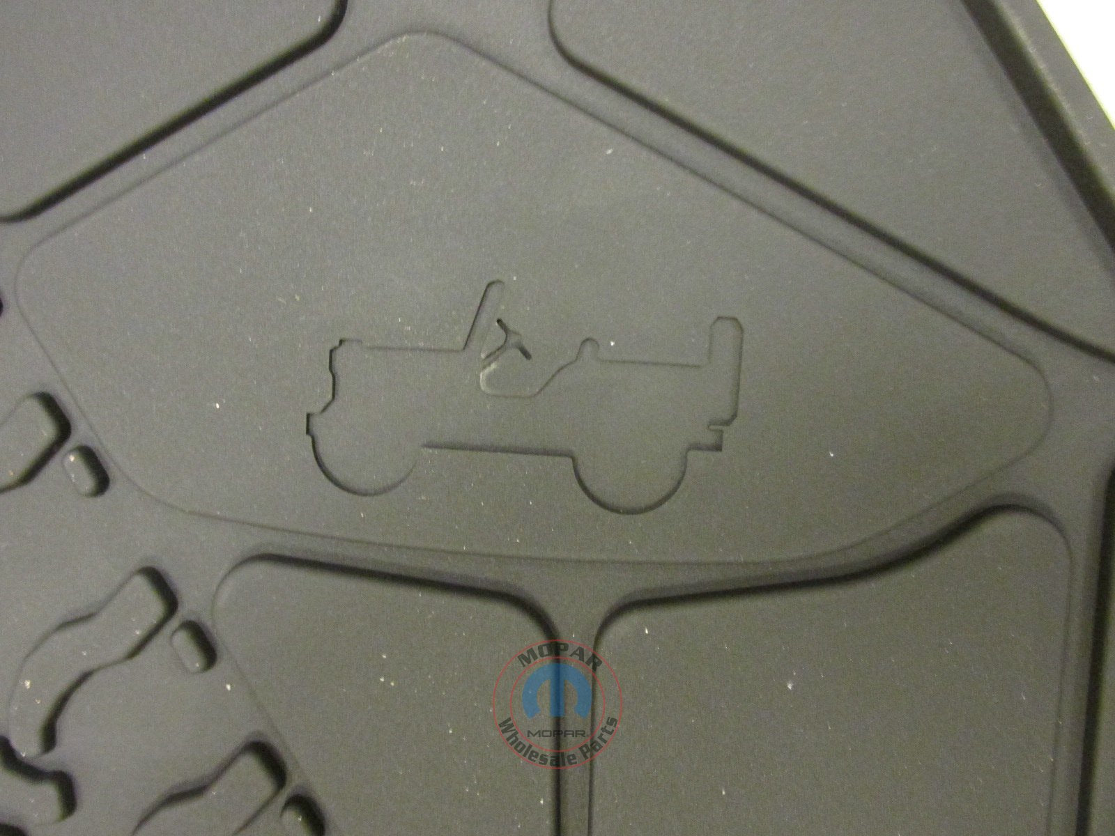 Mopar 82214404 Mat Kit Cargo