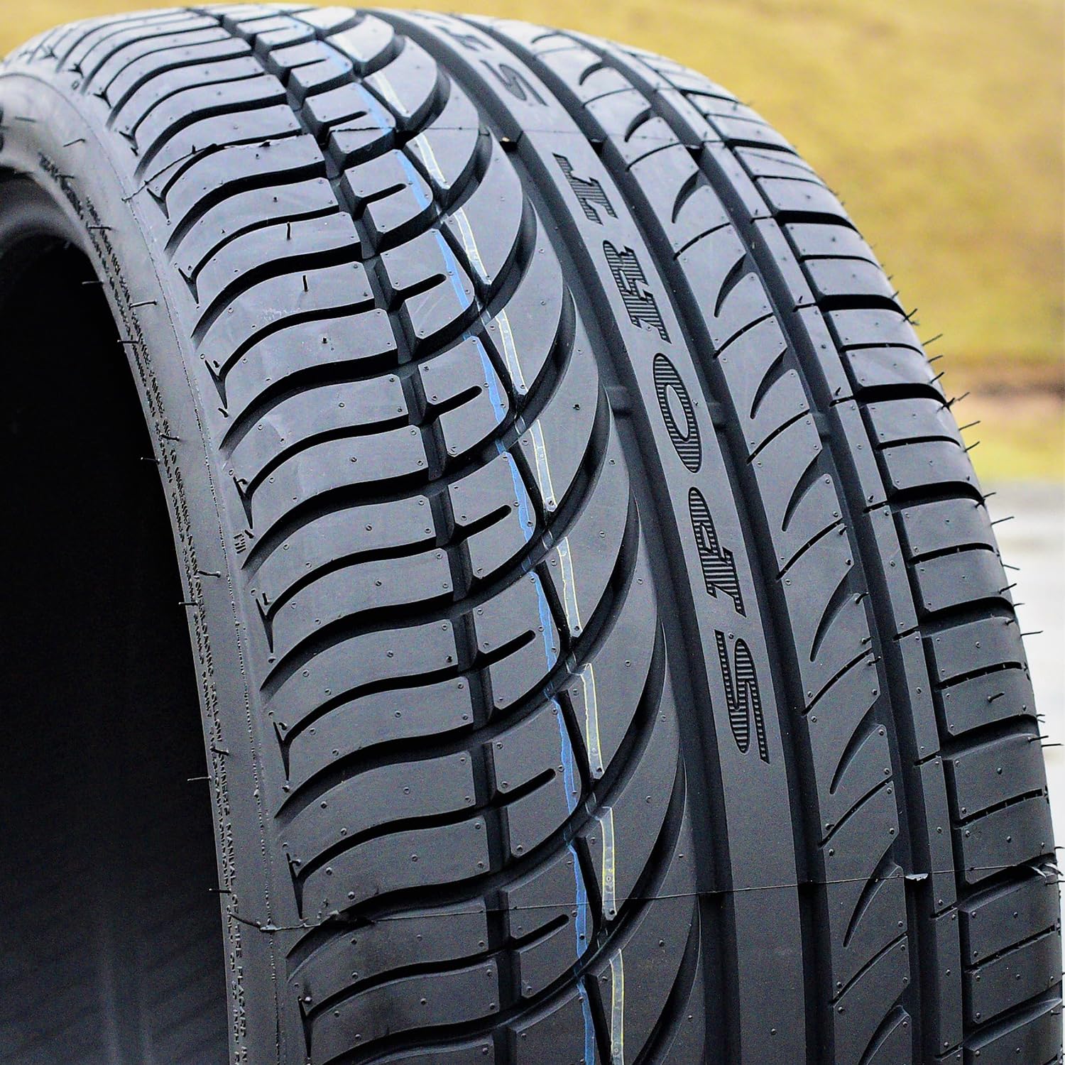 Fullway Hp108 All-Season Passenger Car High Performance Radial Tire-255/35R20 255/35Zr20 255/35/20 255/35-20 97W Load Range Xl 4