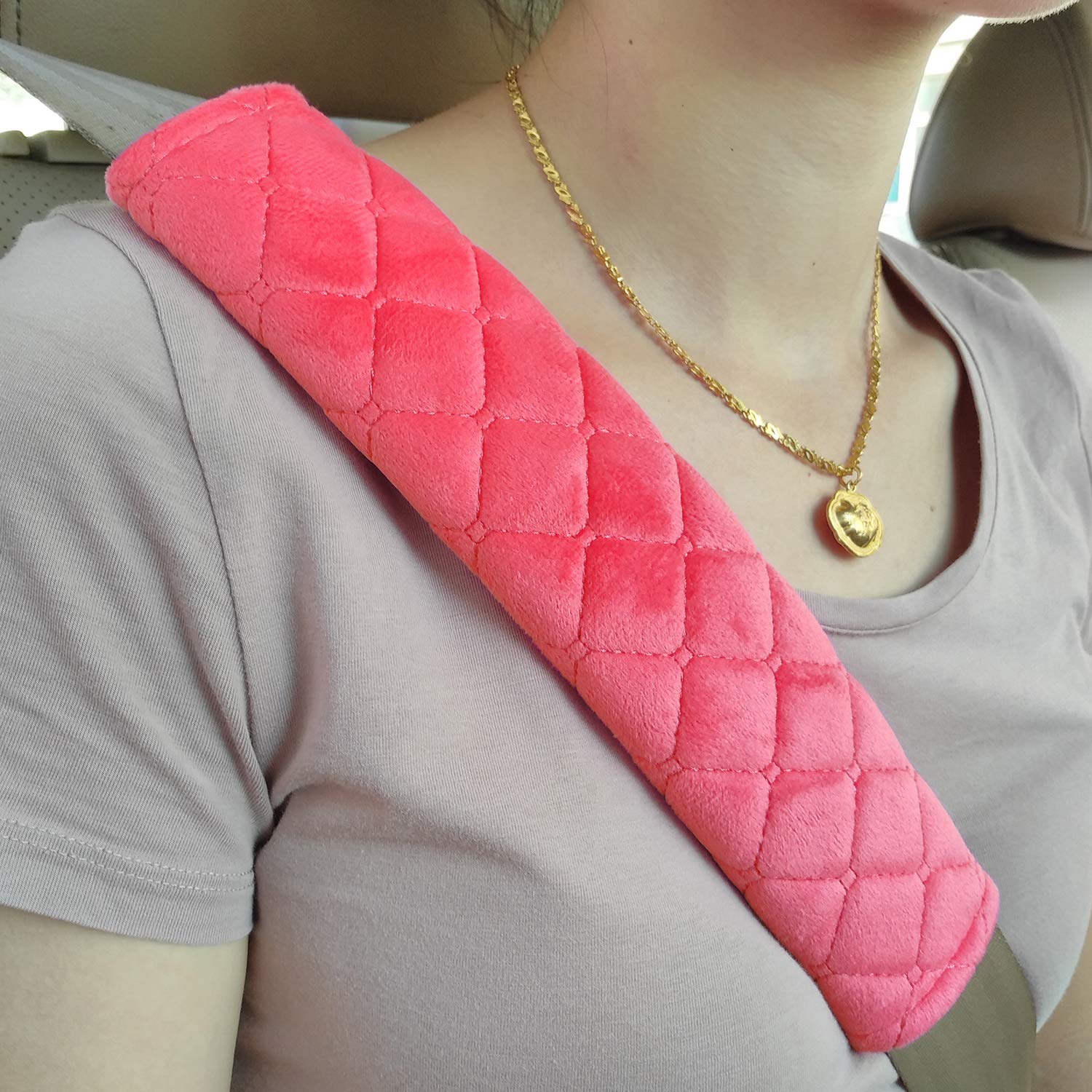 Mikafen 4 Pack Universal Car Seat Belt Pads, Adult Seat Belt Shoulder Strap Covers Harness Pad For Car/Bag,Soft Comfort Helps Protect You Neck Shoulder From The Seat Belt Rubbing (4Pack-Red)