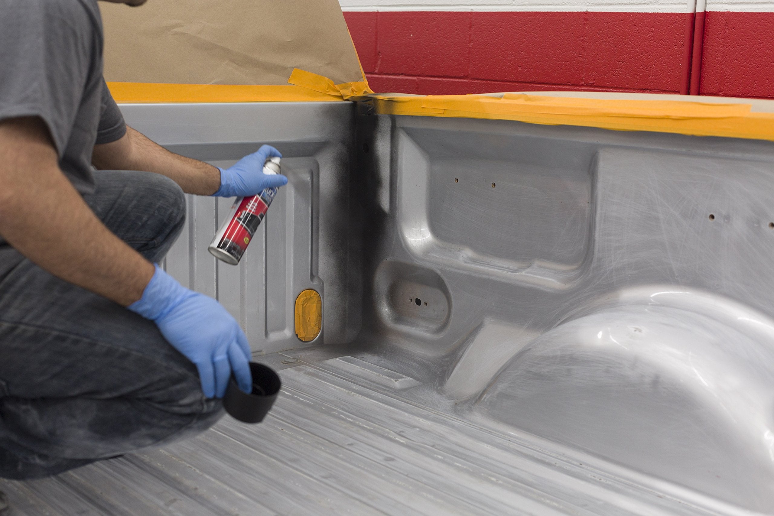 Rust-Oleum Truck Bed Coating Spray, 15 oz, Black, Model 248914, Durable Plastic Finish