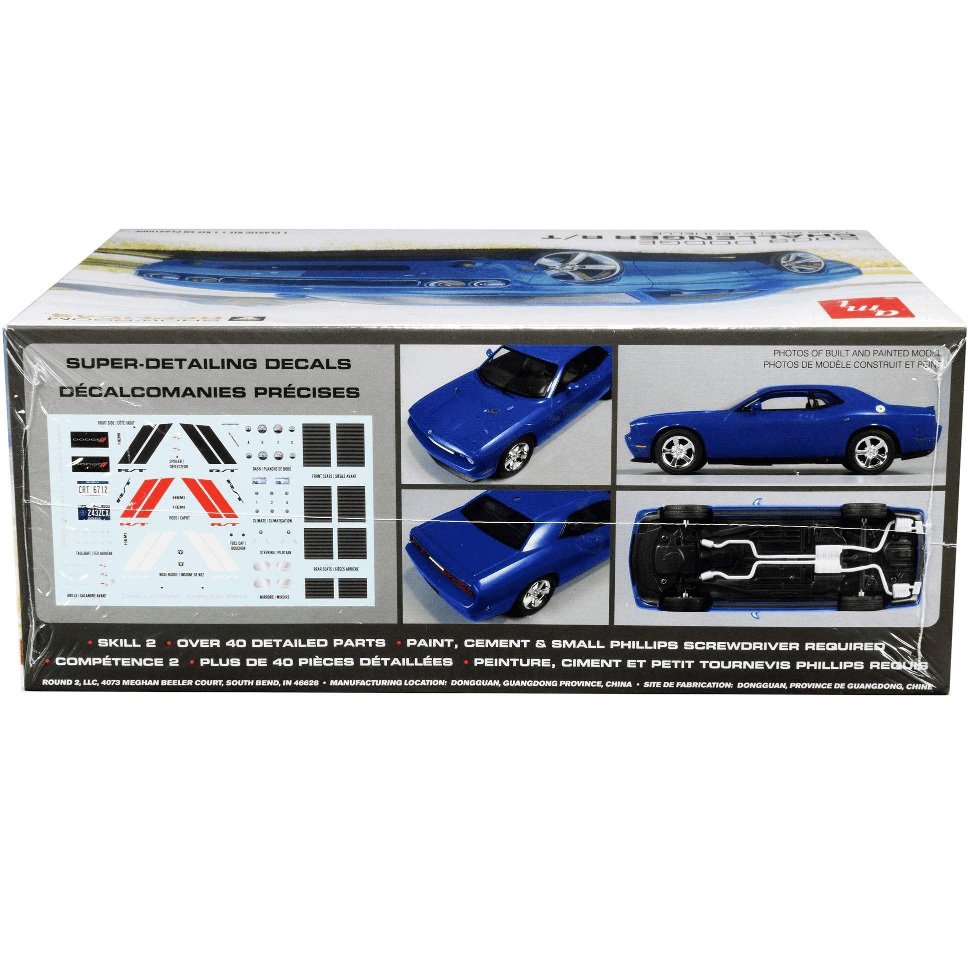 AMT 2009 Dodge Challenger R-T Model Kit 1:25 Scale, Plastic, White/Chrome/Clear, Model AMT1117M