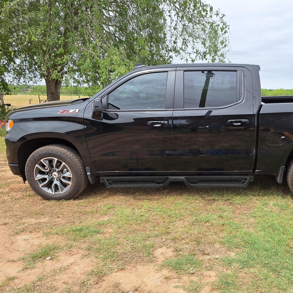 Smanow Running Boards Compatible With 2009-2018 Dodge Ram 1500 Crew Cab (Incl. 2019+ Classic Model), 2010-2024 Ram 2500 3500 Crew Cab, Black Side Steps, Step Bars Nerf Bars With Middle Steps.