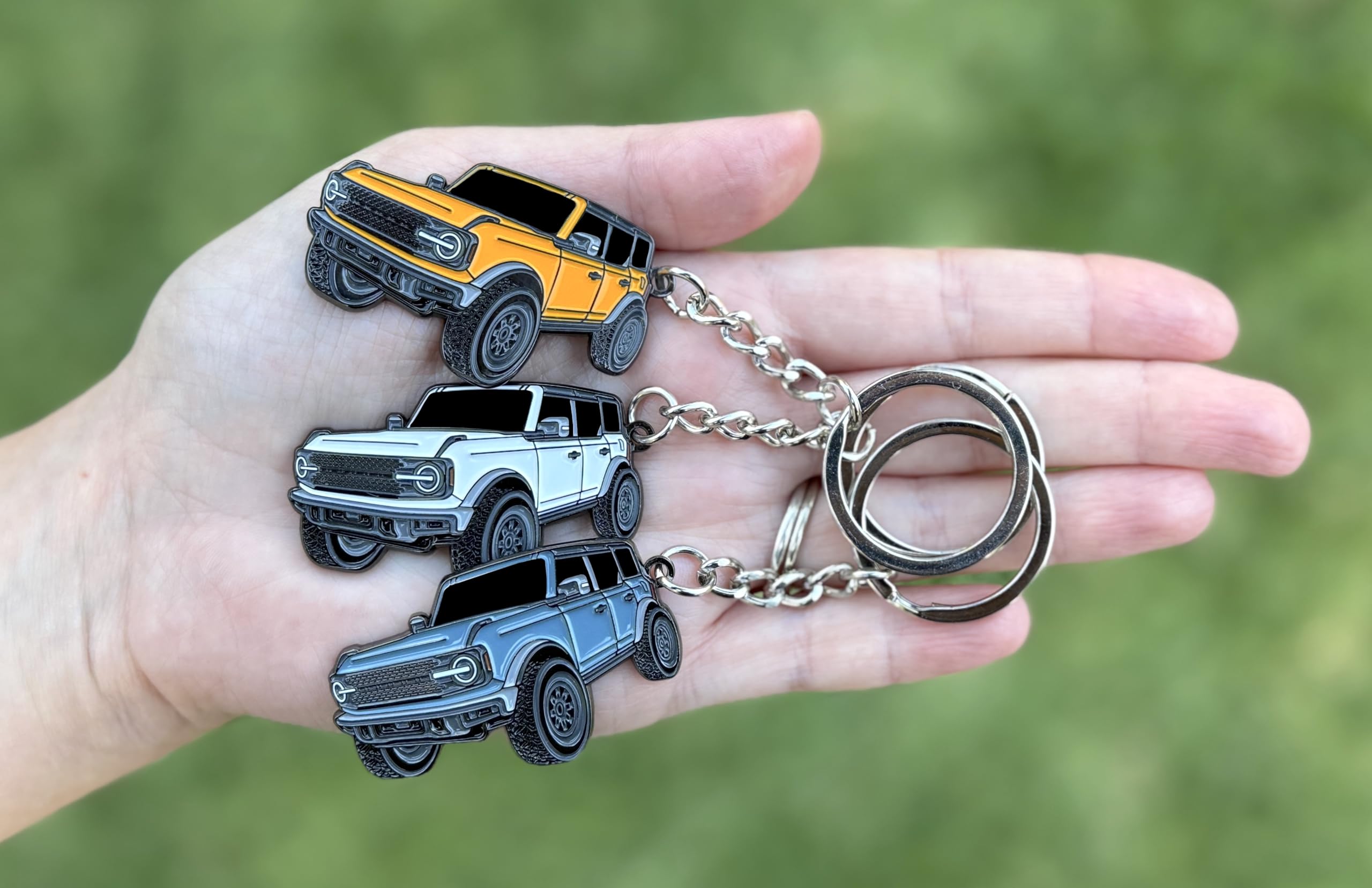 Four Wheel Beast Bronco Keychain Accessories 2023 4 Door Key Chain Fob Cover Cool Car Mods (Green)