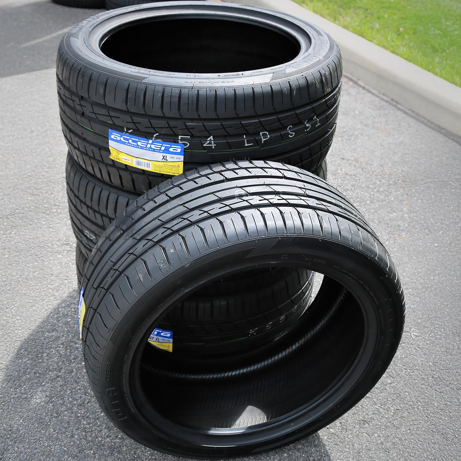 Accelera 285/45 R22 114V Xl Iota St68 Tl(T)