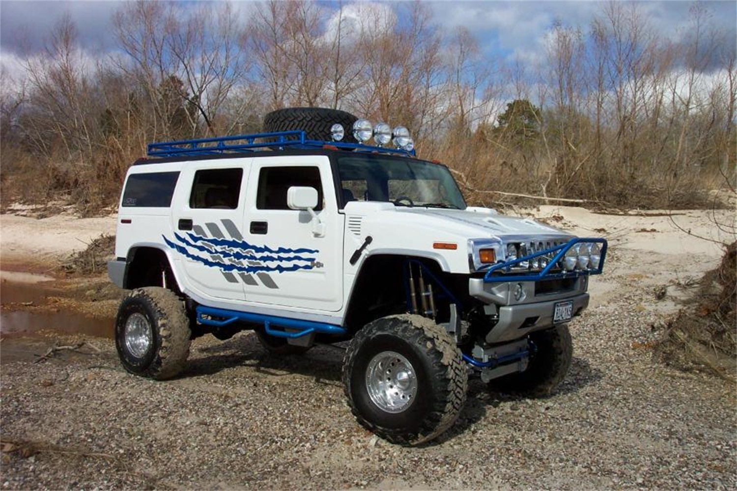 N-Fab Nerf Steps For Hummer | Wheel-To-Wheel, Heavy Duty Steel, Gloss Back | H0365 | Fits 2003-2010 Hummer H2 Suv 4 Door, Srw Ga