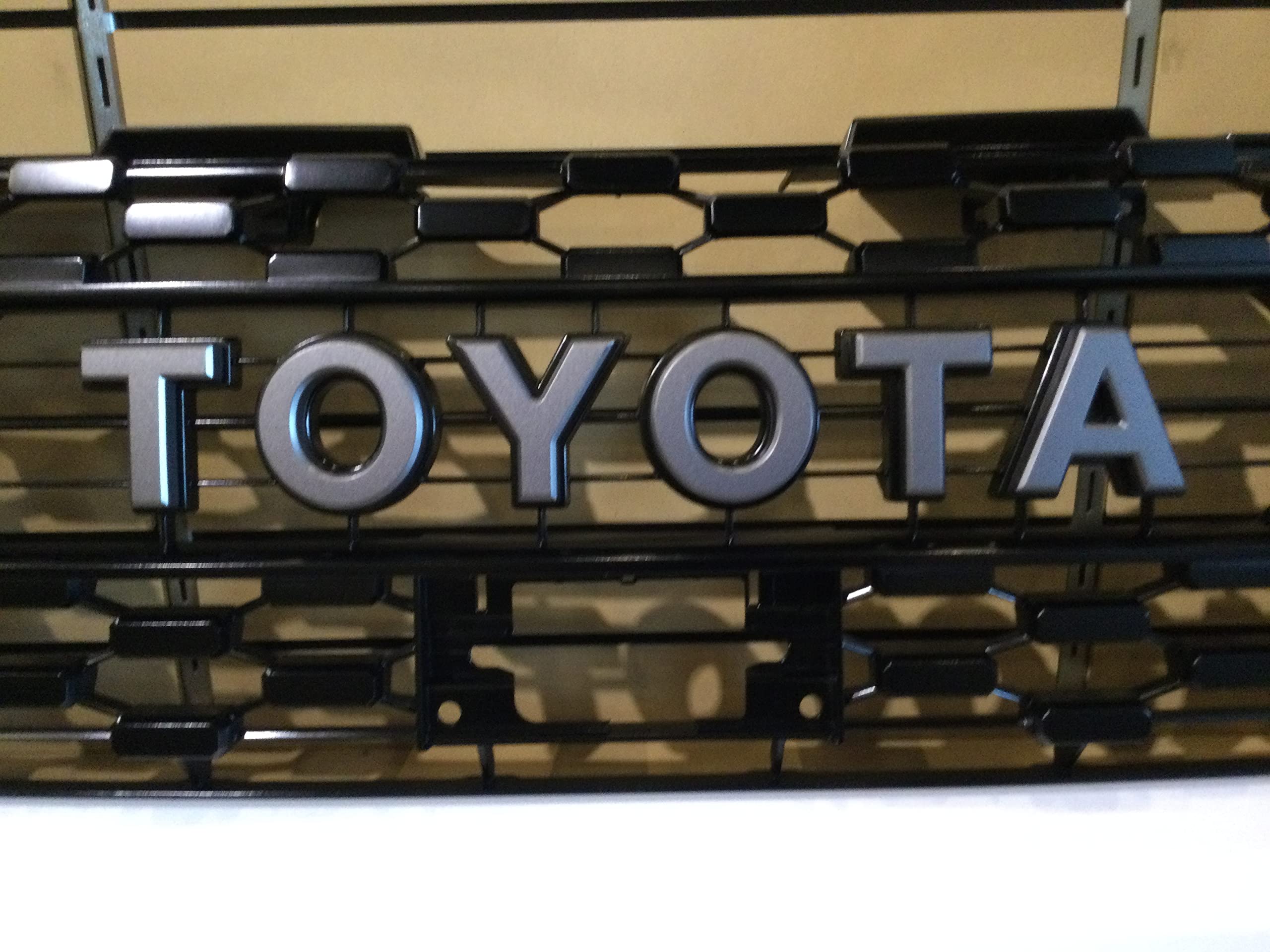 Toyota Grille - 53101-0C070A0, Stainless Steel, Plastic, 040 White
