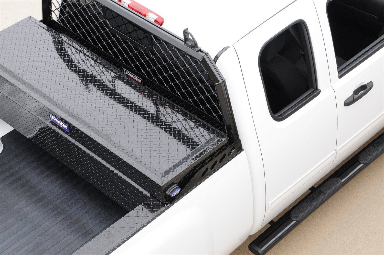 Dee Zee 95050B Black Cab Rack