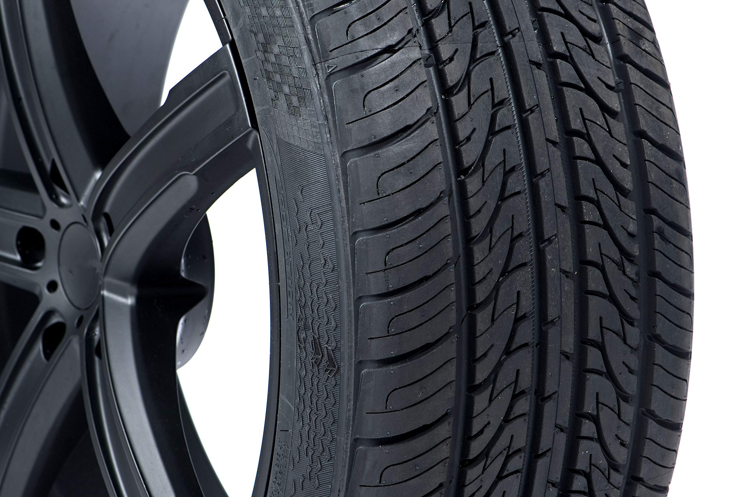 Vercelli Strada 2 All-Season Tire - 245/45R20 103W